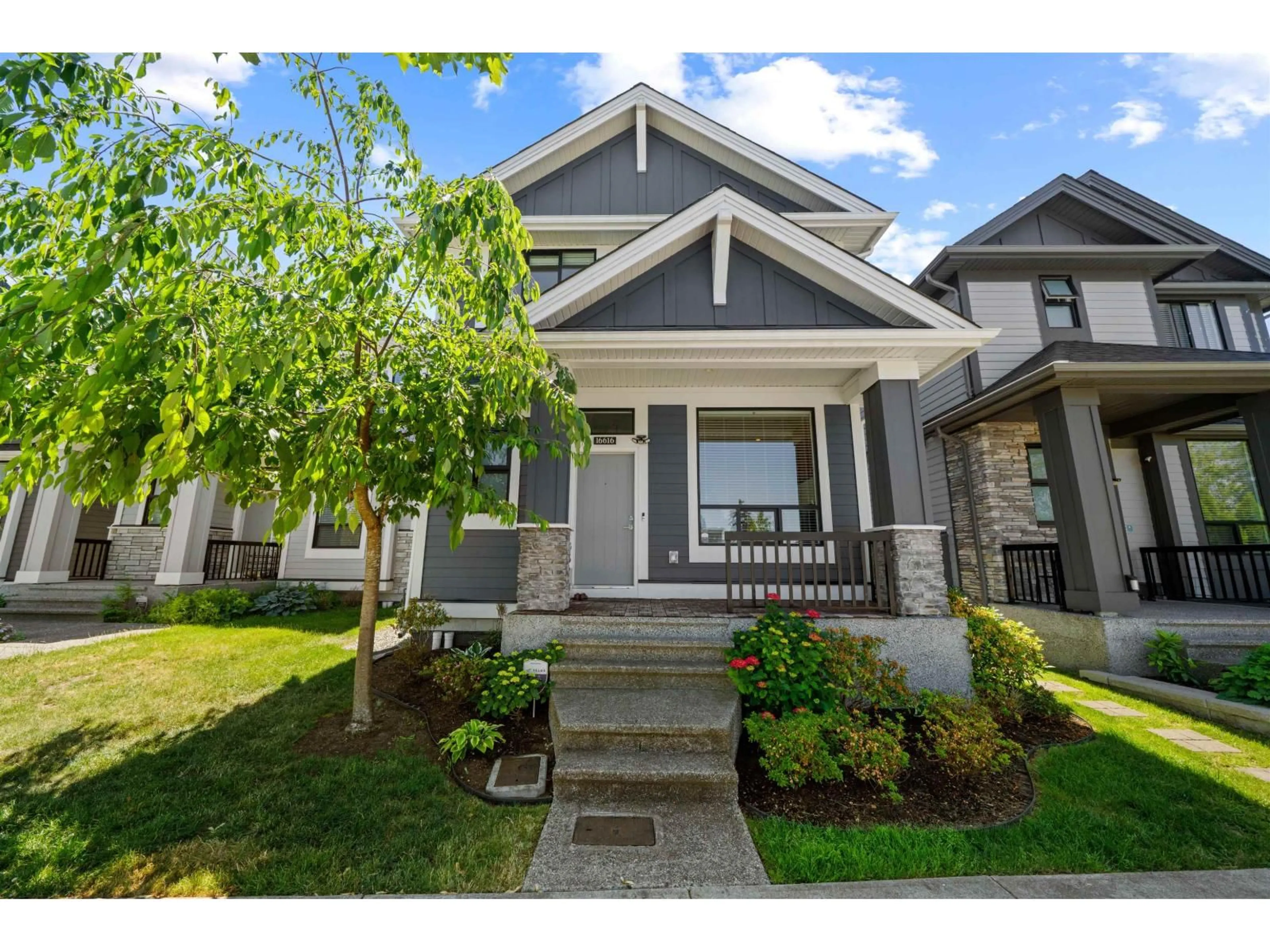 Home with vinyl exterior material, street for 16616 EDGEWOOD DRIVE, Surrey British Columbia V3Z9X9