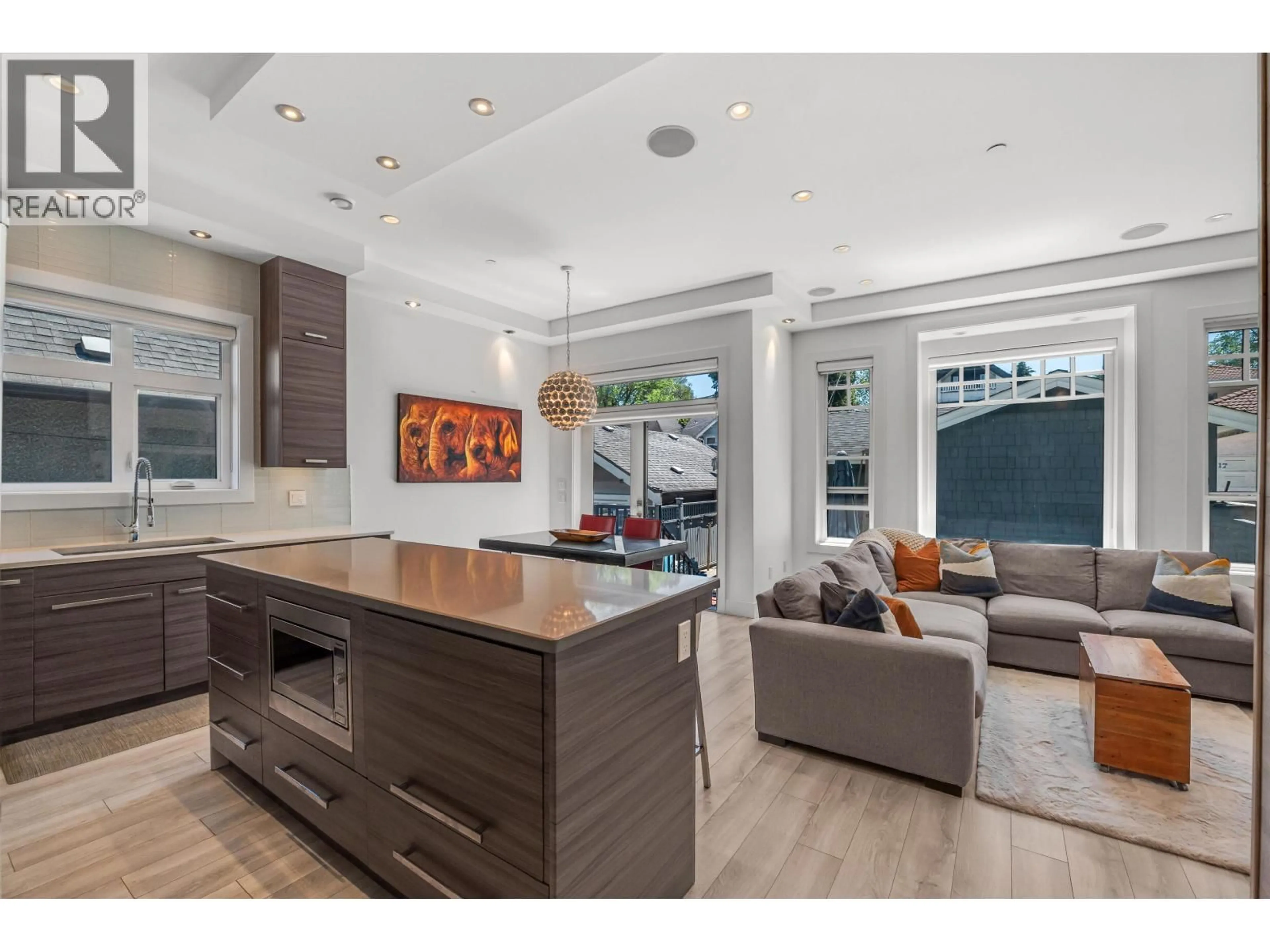 Open concept kitchen, unknown for 730 11TH AVENUE, Vancouver British Columbia V5T2E5
