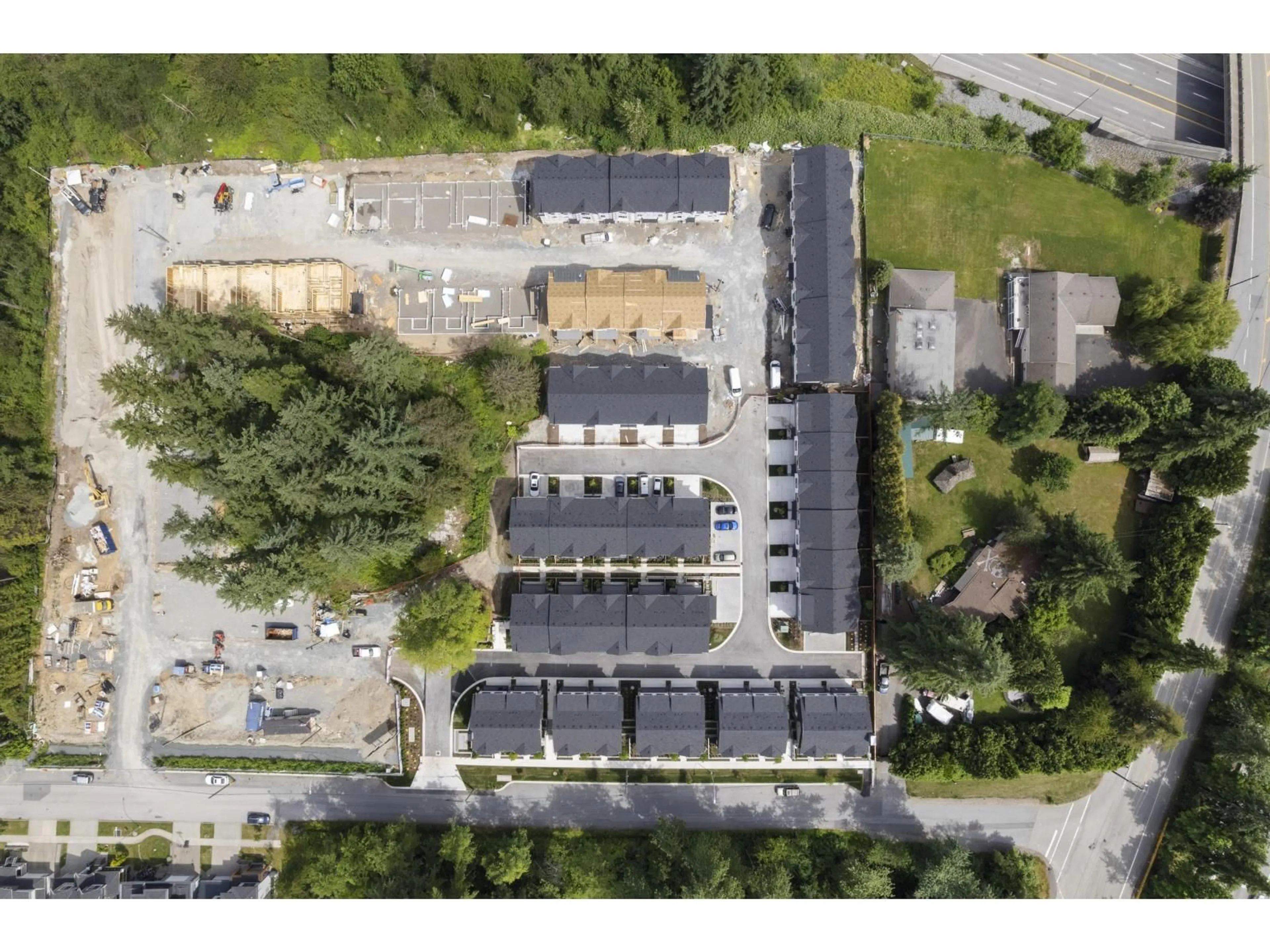 A pic from outside/outdoor area/front of a property/back of a property/a pic from drone, building for 22 - 9688 182A STREET, Surrey British Columbia V4N4J8