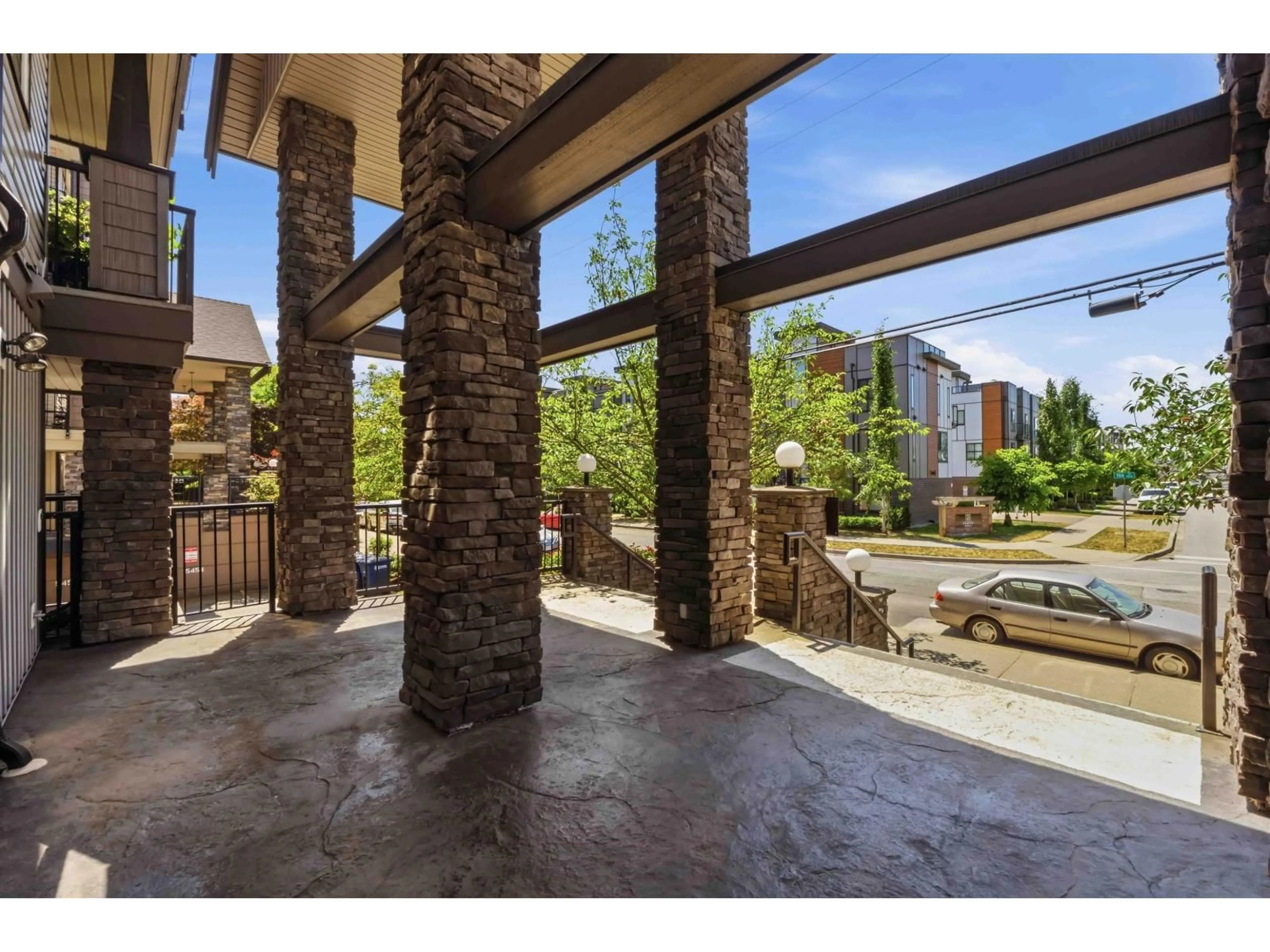 Patio, unknown for 105 - 5474 198 STREET, Langley British Columbia V3A1G2