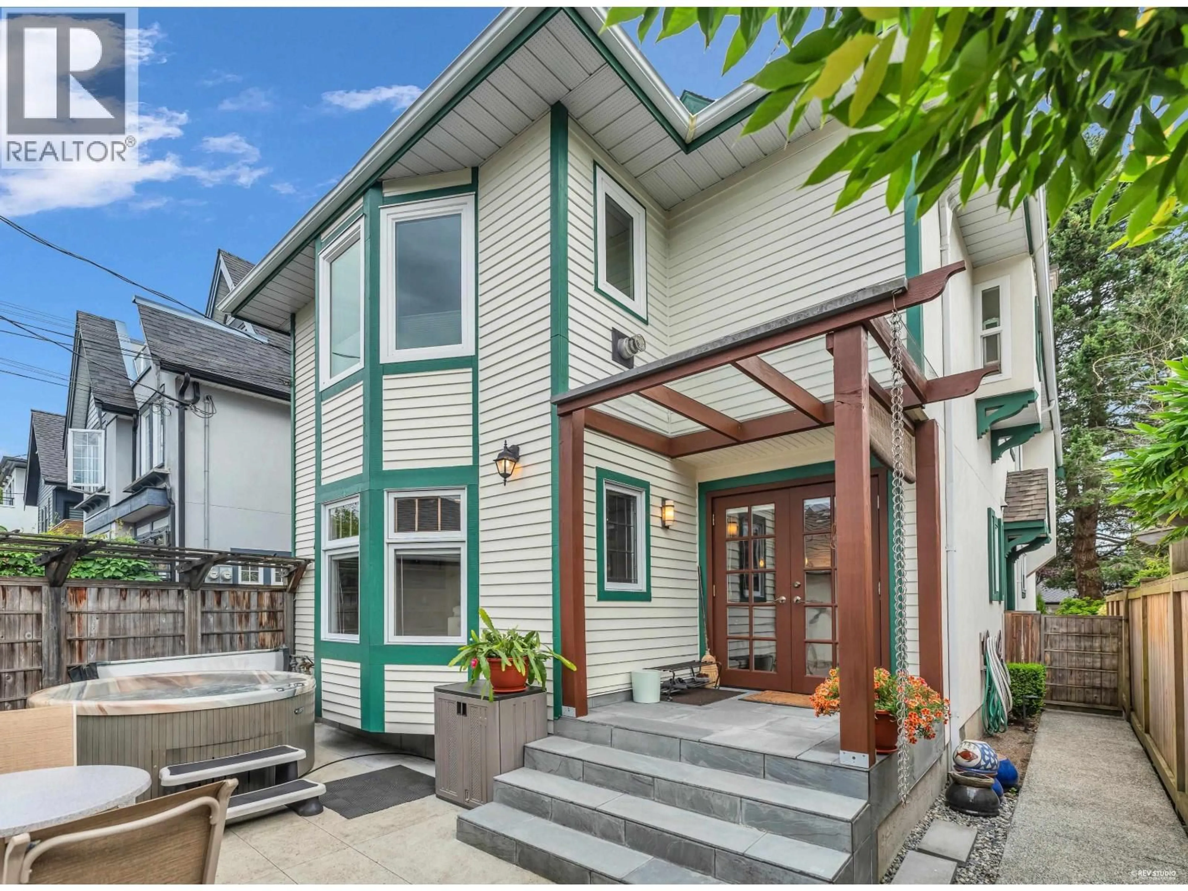 Home with vinyl exterior material, street for 1823 CREELMAN AVENUE, Vancouver British Columbia V6J1B7