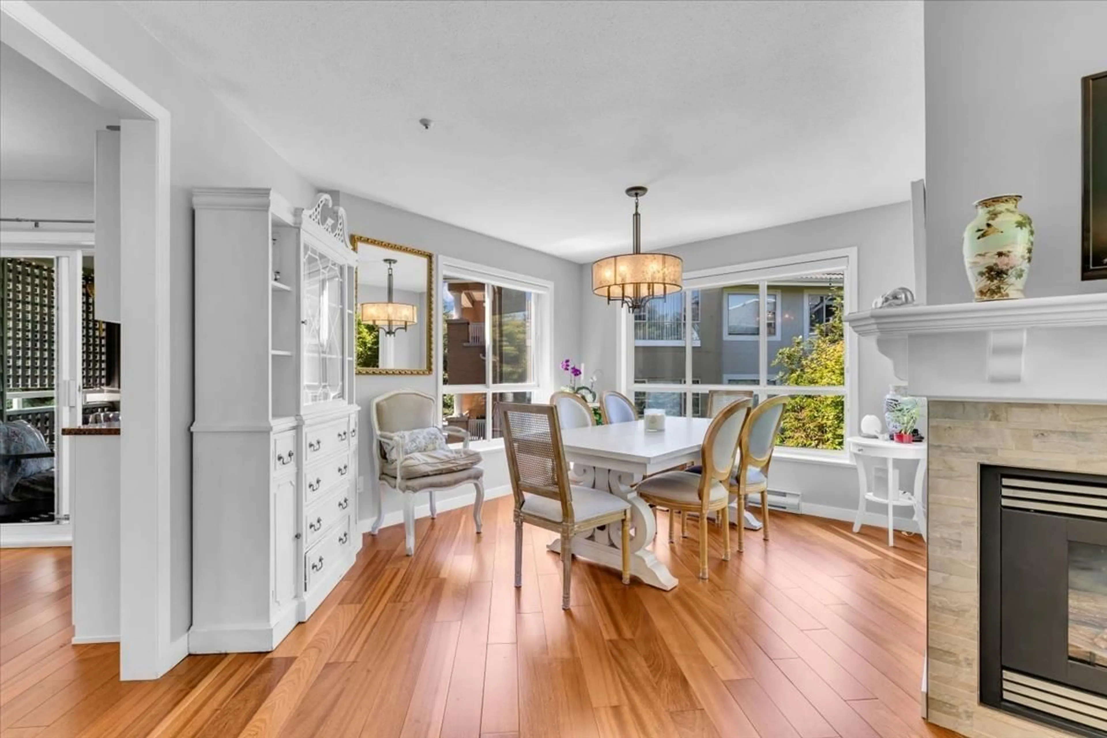 Dining room, unknown for 312 - 15555 16 AVENUE, Surrey British Columbia V4A1R7