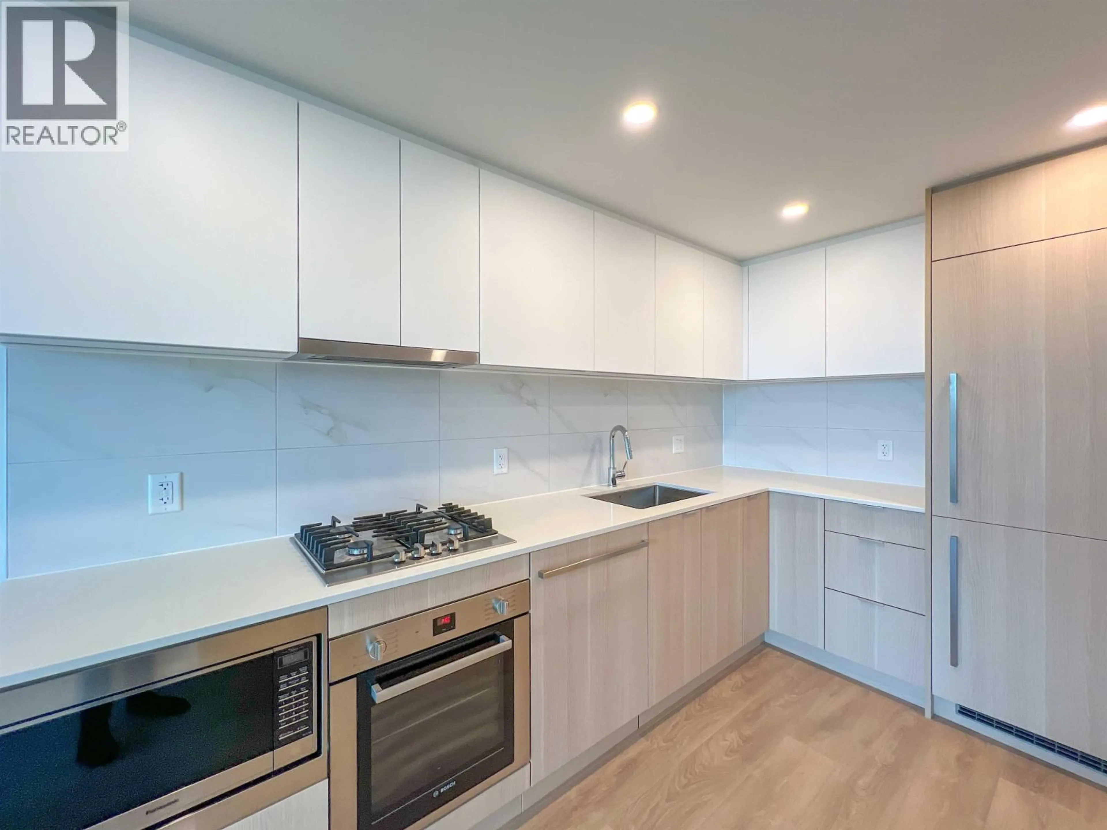 Standard kitchen, unknown for 2208 - 308 ALDERSON AVENUE, Coquitlam British Columbia V3K0J2