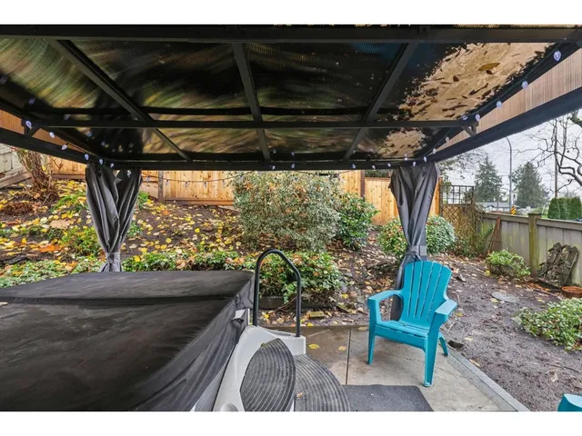 8376 CENTRE STREET, Delta 3