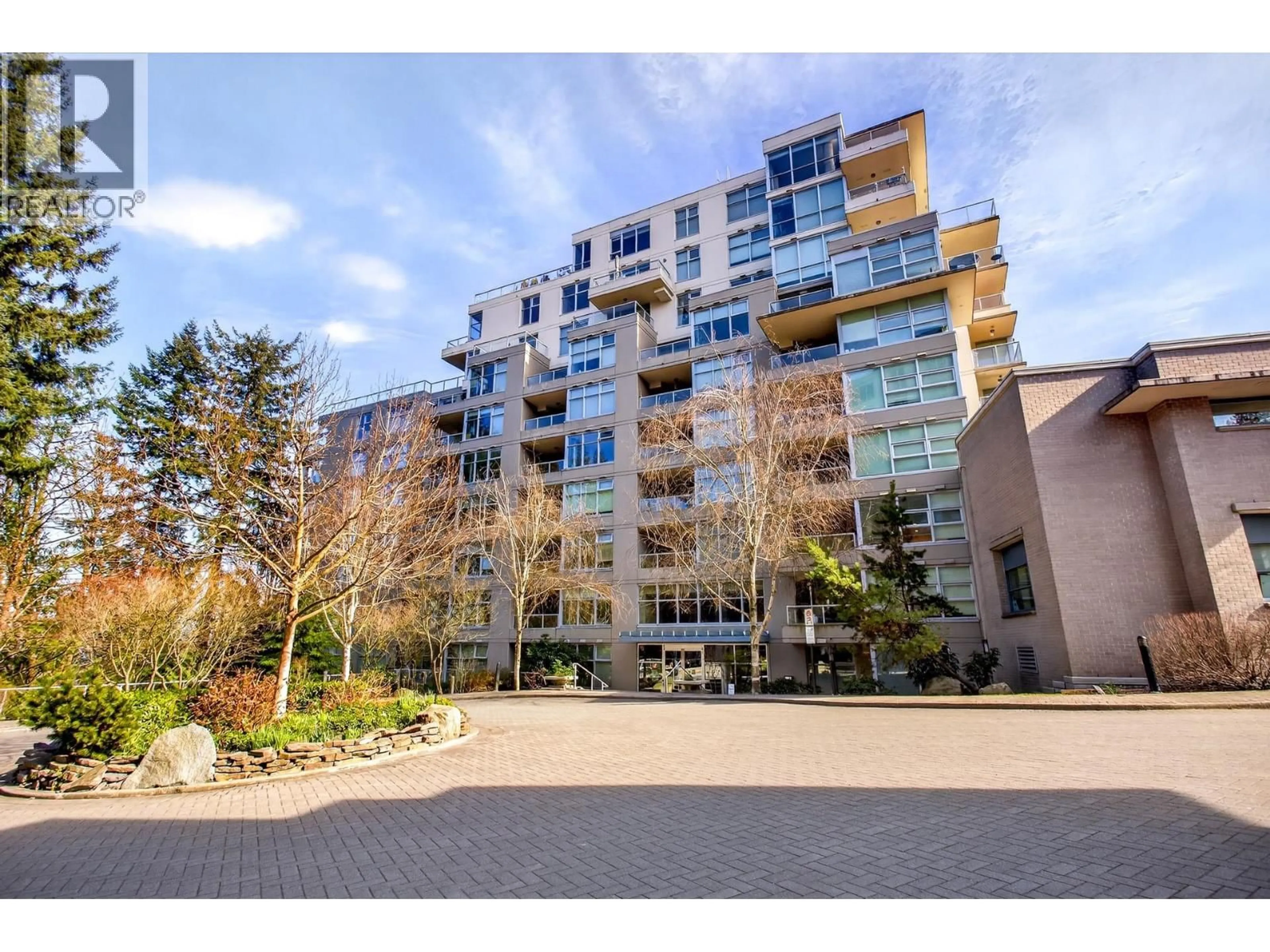 A pic from outside/outdoor area/front of a property/back of a property/a pic from drone, unknown for 409 - 9262 UNIVERSITY CRESCENT, Burnaby British Columbia V5A0A4