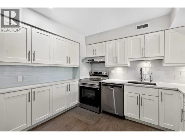 7330 CORONADO DRIVE, Burnaby 3
