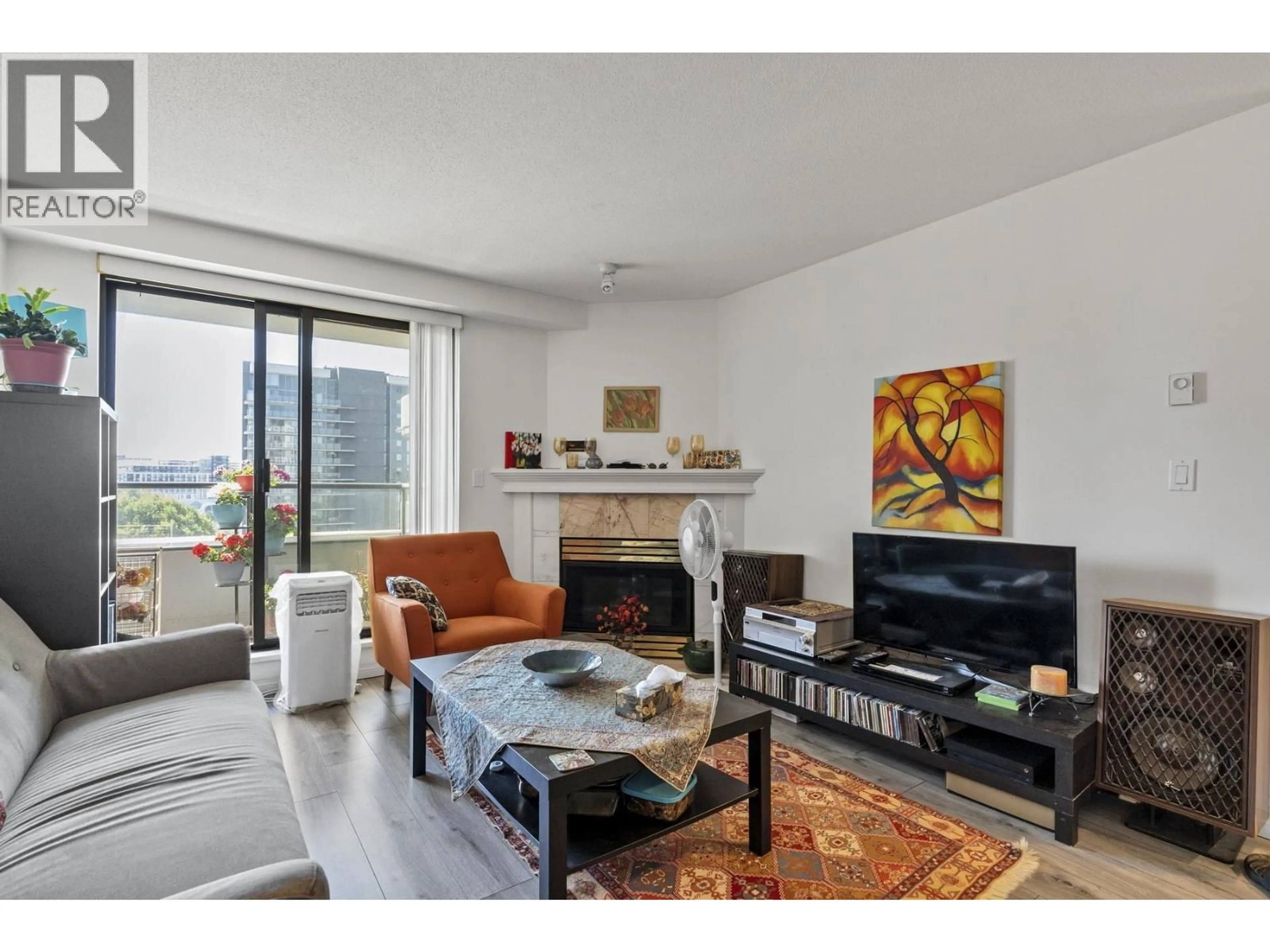 Living room with furniture, unknown for 910 - 6611 COONEY ROAD, Richmond British Columbia V6Y4C5