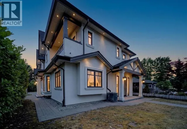 6669 GEORGIA STREET, Burnaby 3