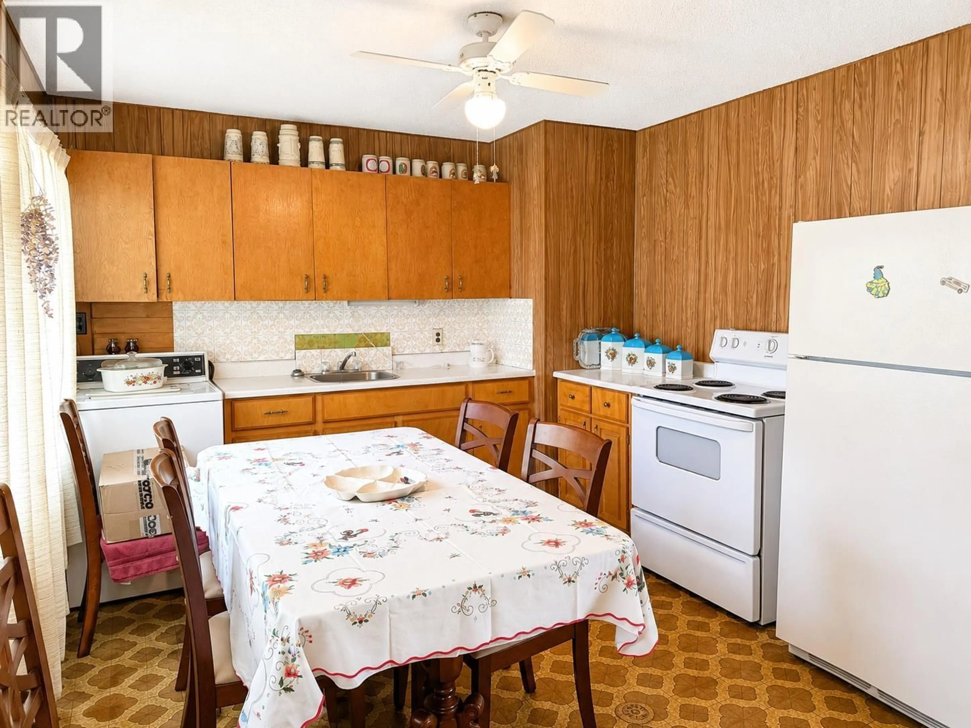 Standard kitchen, unknown for 5 BRANT STREET, Kitimat British Columbia V8C1R5