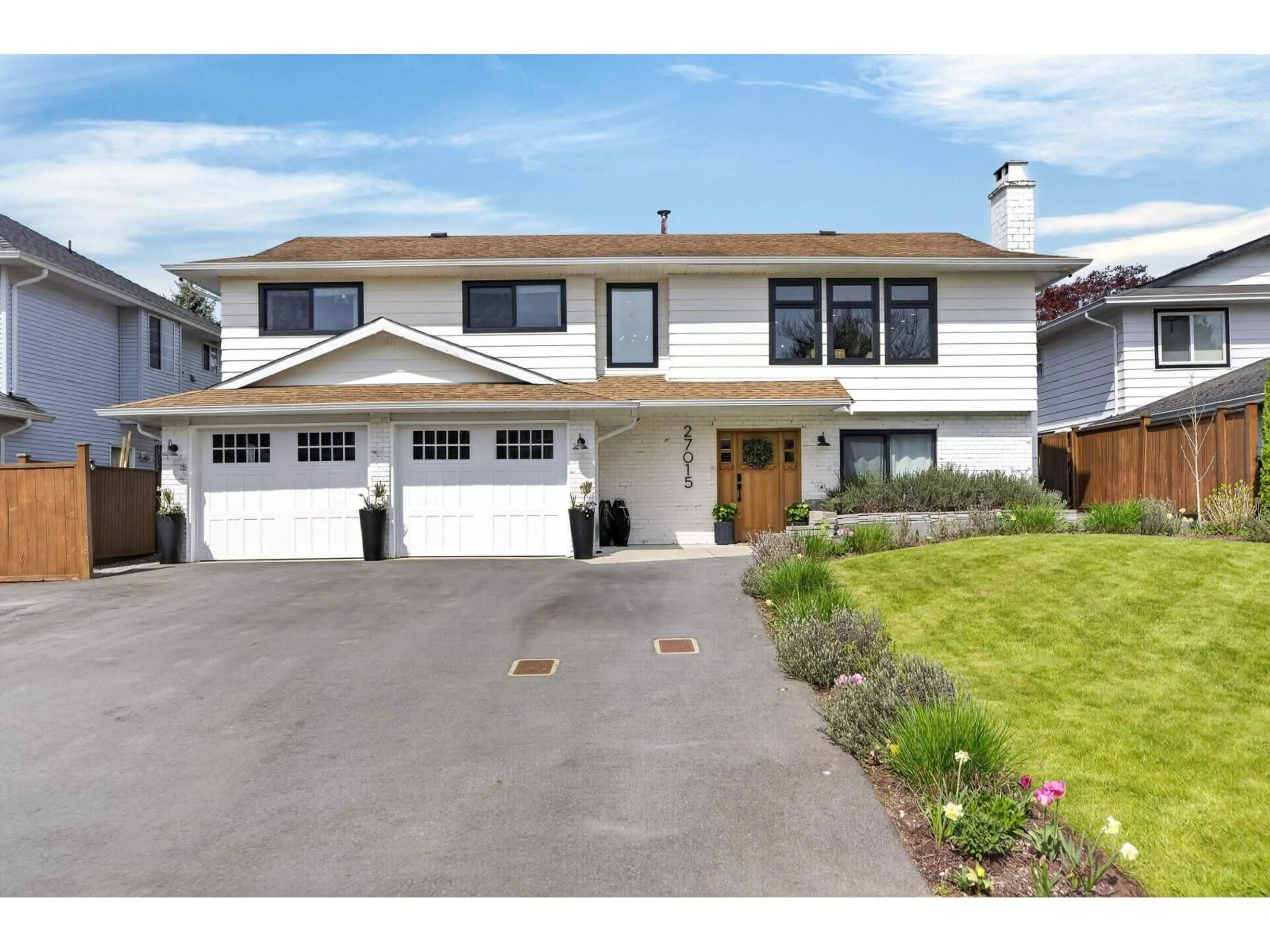 Home with vinyl exterior material, street for 27015 34A AVENUE, Langley British Columbia V4W3H3