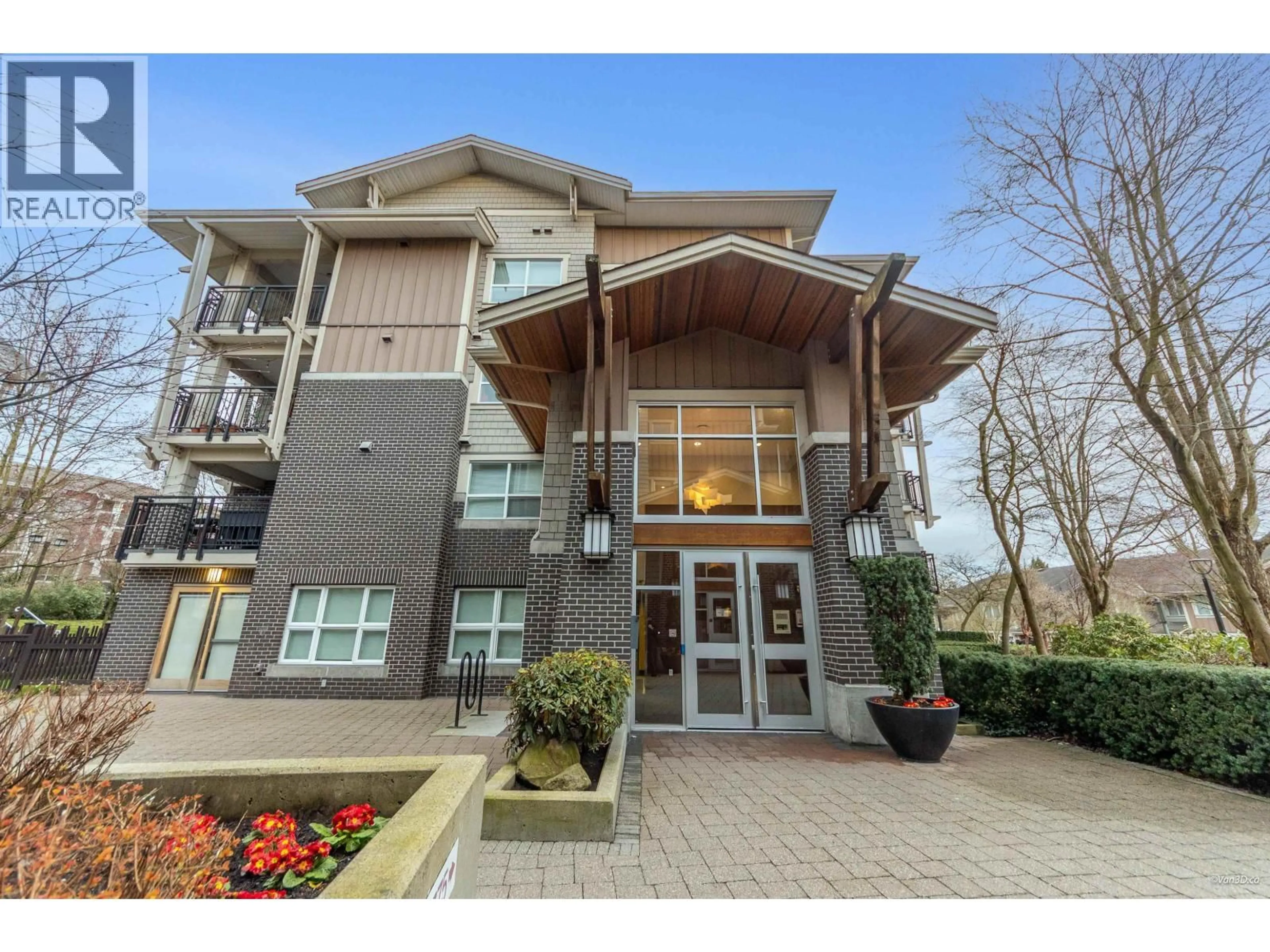 Unknown for 318 - 5775 IRMIN STREET, Burnaby British Columbia V5J0C3