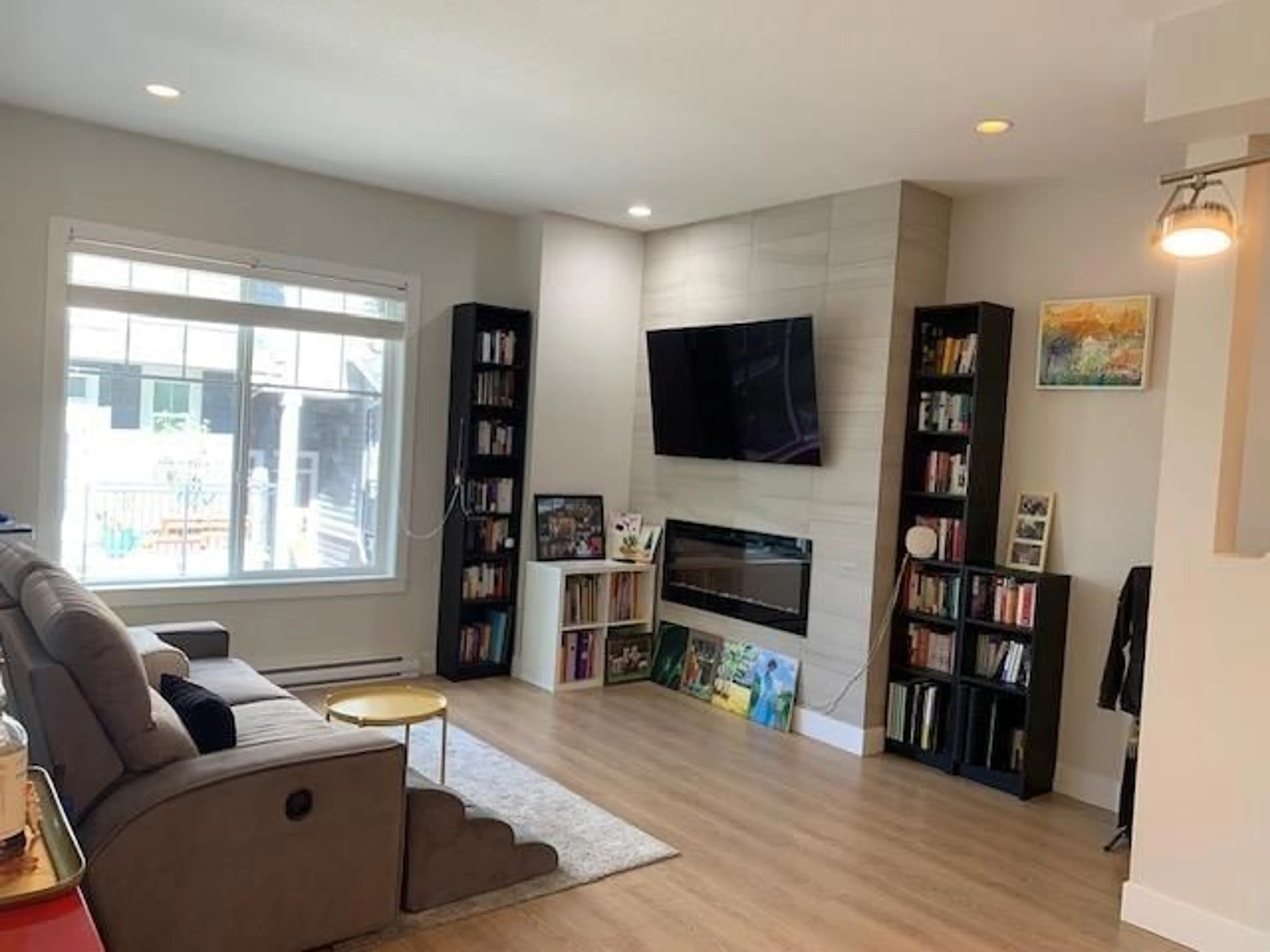 Living room with furniture, wood/laminate floor for 48 - 2855 158 STREET, Surrey British Columbia V3Z0P5