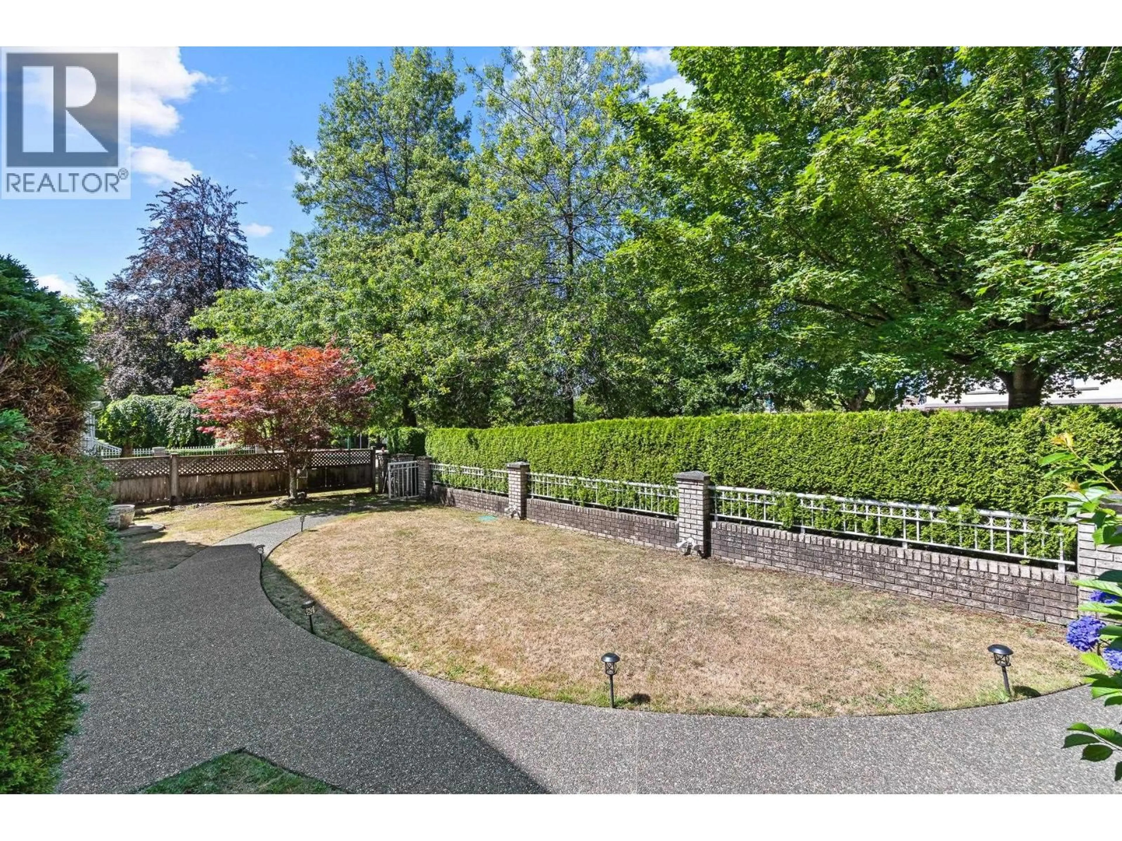 A pic from outside/outdoor area/front of a property/back of a property/a pic from drone, unknown for 6238 CYPRESS STREET, Vancouver British Columbia V6M3S2