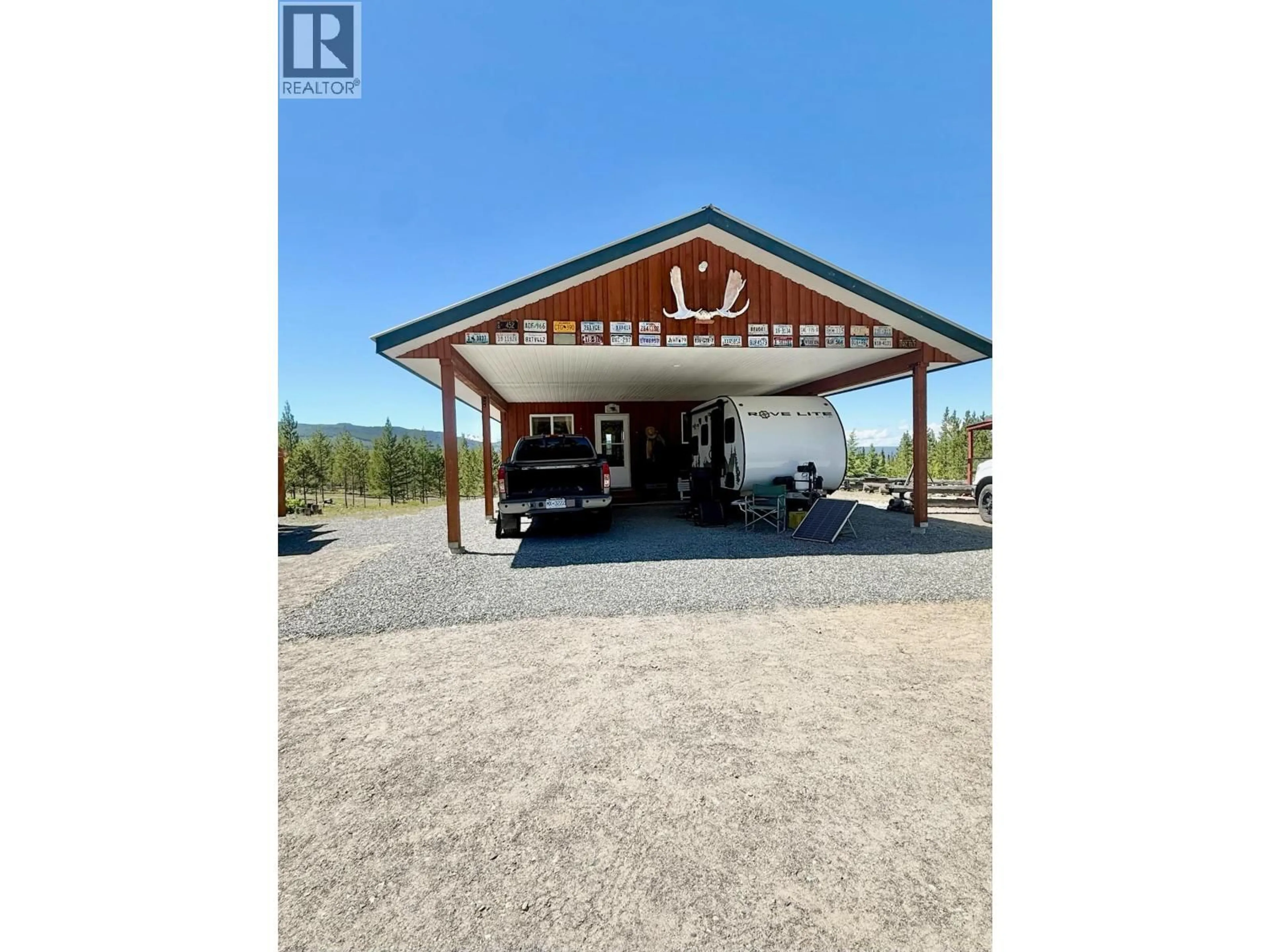 Indoor garage for 18775 CHILCOTIN 20 HIGHWAY, Chilcotin British Columbia V0L1M0