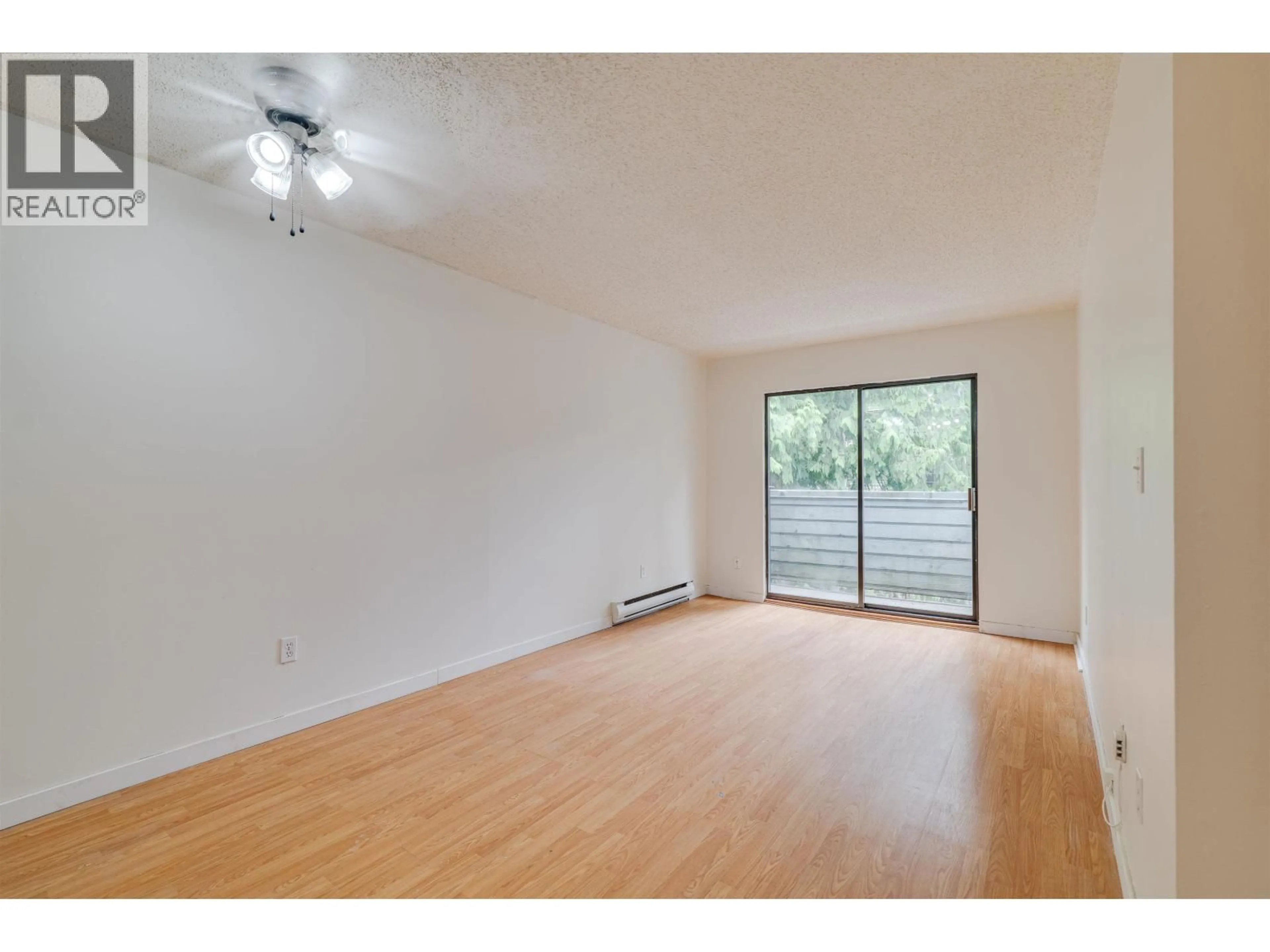 A pic of a room for 304 - 1948 COQUITLAM AVENUE, Port Coquitlam British Columbia V3B1J3