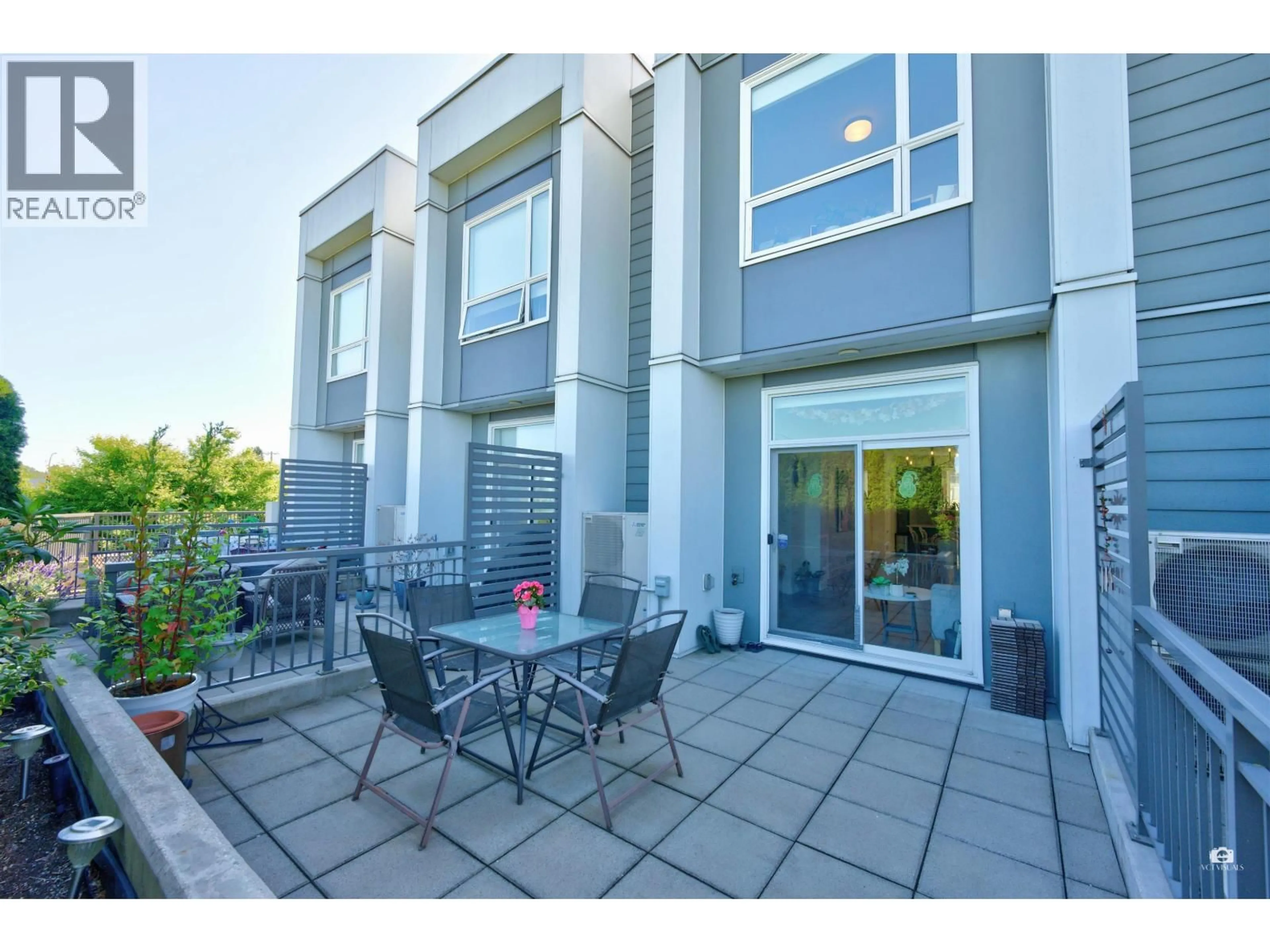 Patio, street for 3 - 10800 NO. 5 ROAD, Richmond British Columbia V6W0C2