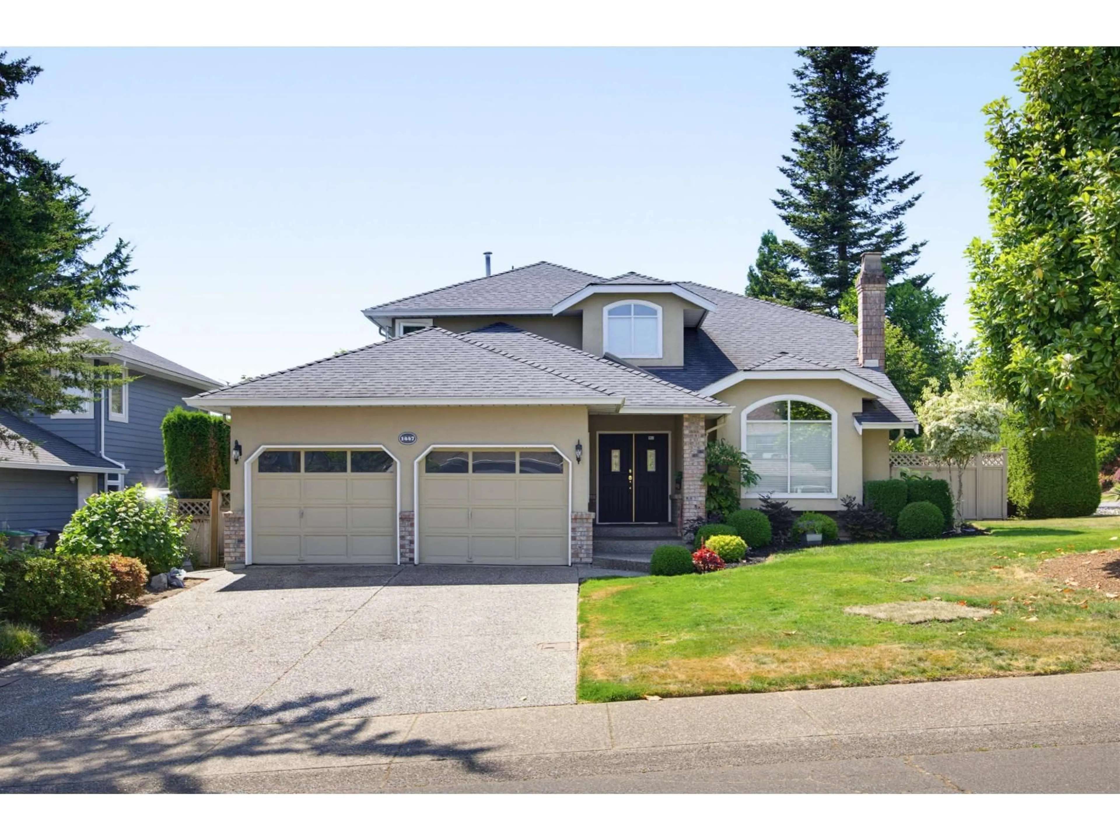 Home with vinyl exterior material, street for 1447 134A STREET, Surrey British Columbia V4A9A6