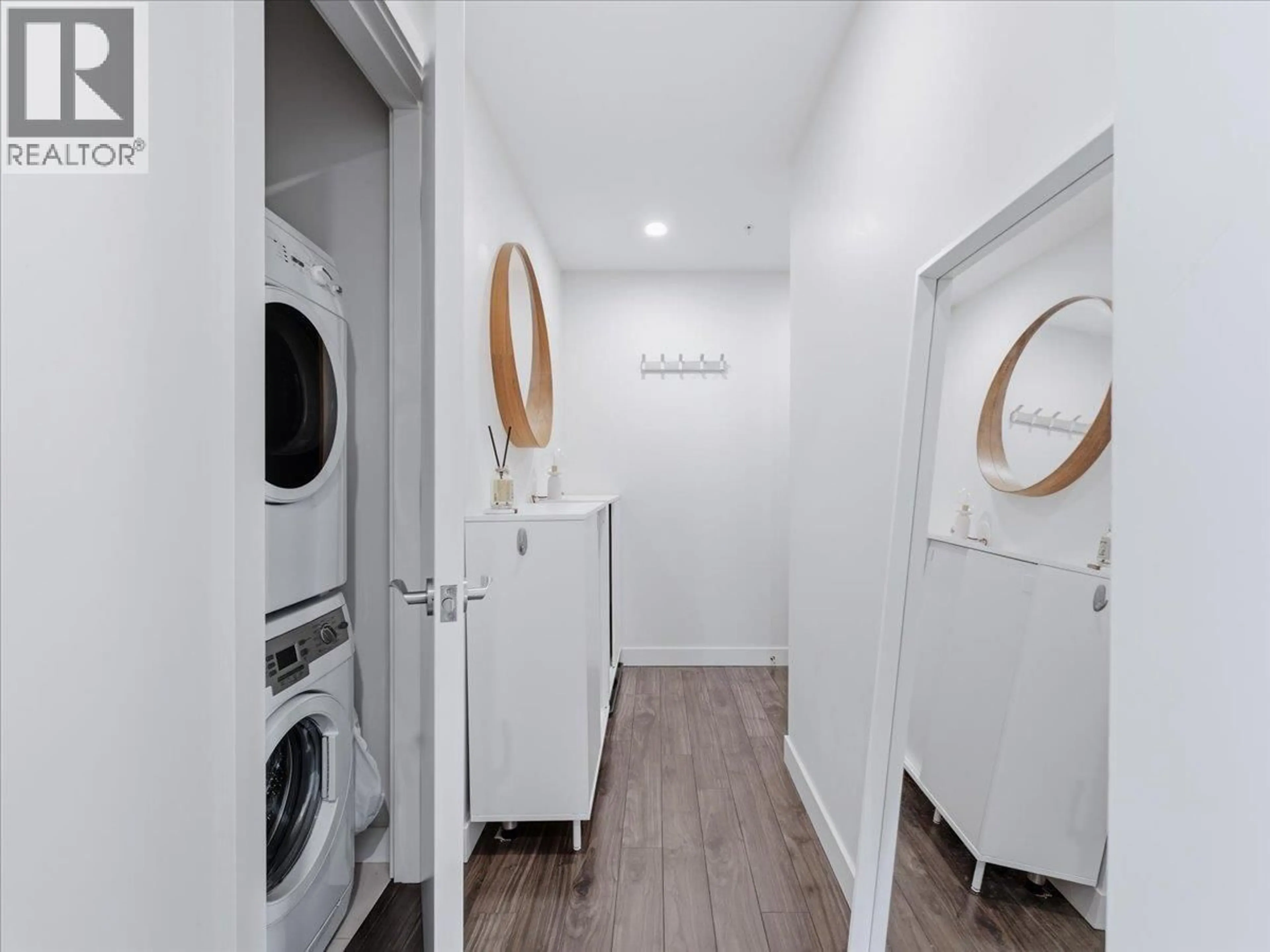 Laundry room for 3005 - 6383 MCKAY AVENUE, Burnaby British Columbia V5H0H8