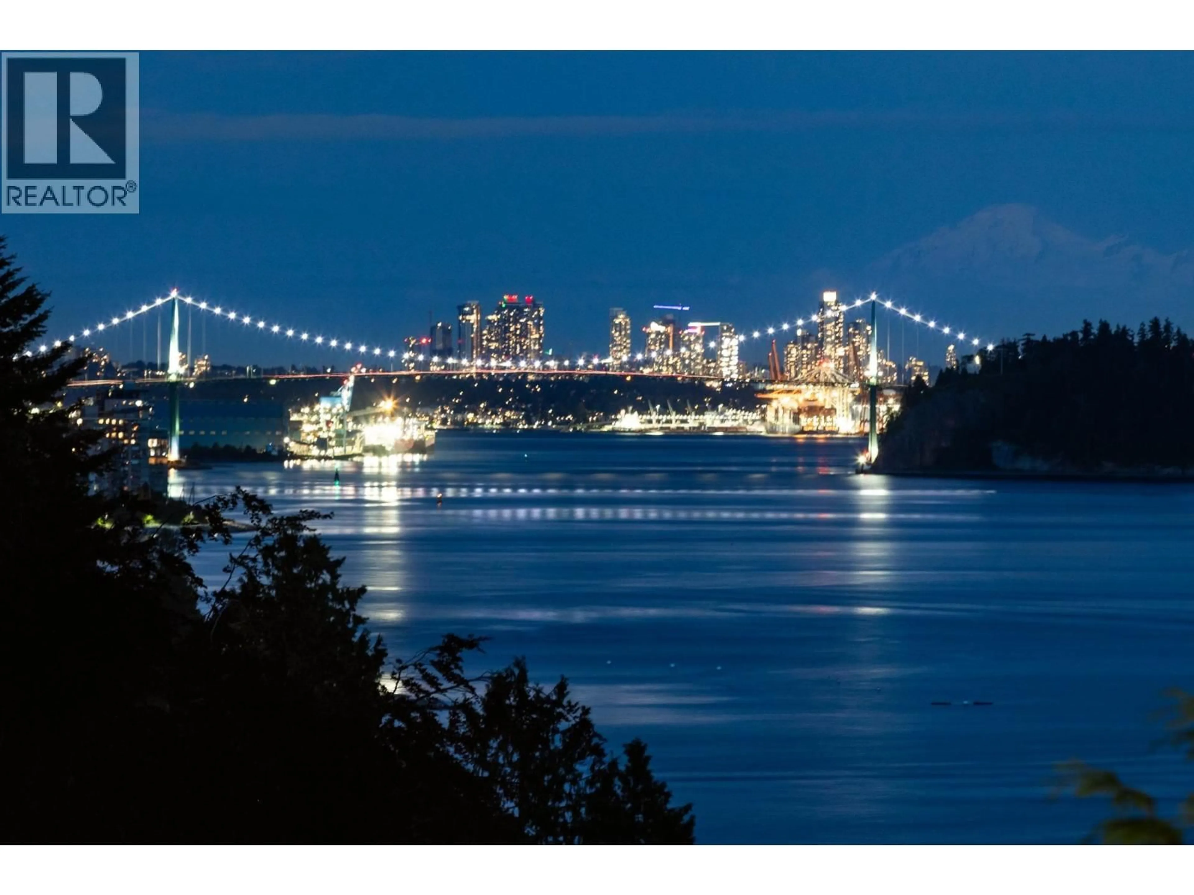 Blurry image for 449 HILLCREST STREET, West Vancouver British Columbia V7V2L8