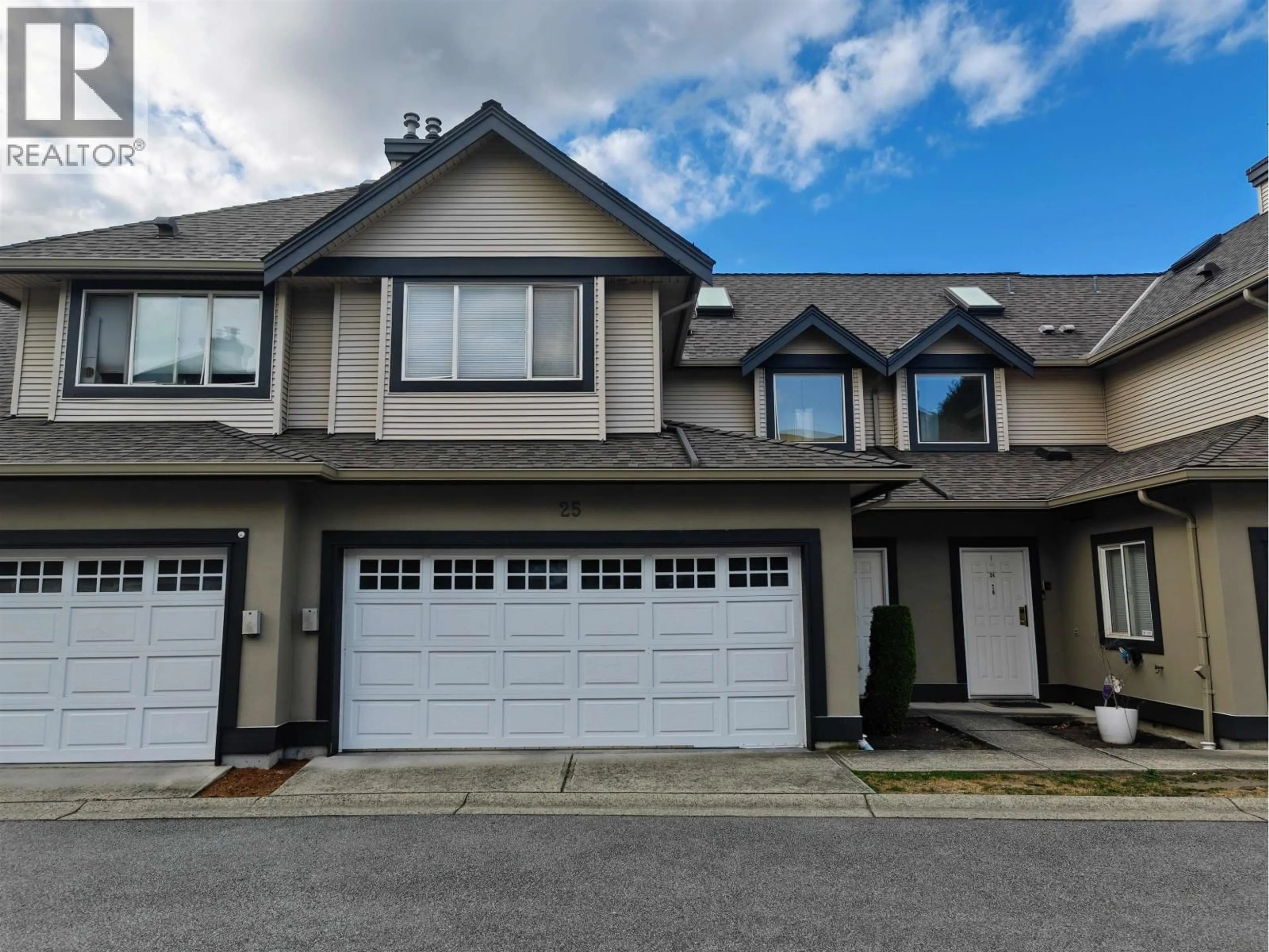 Home with vinyl exterior material, street for 25 - 11888 MELLIS DRIVE, Richmond British Columbia V6X1M1