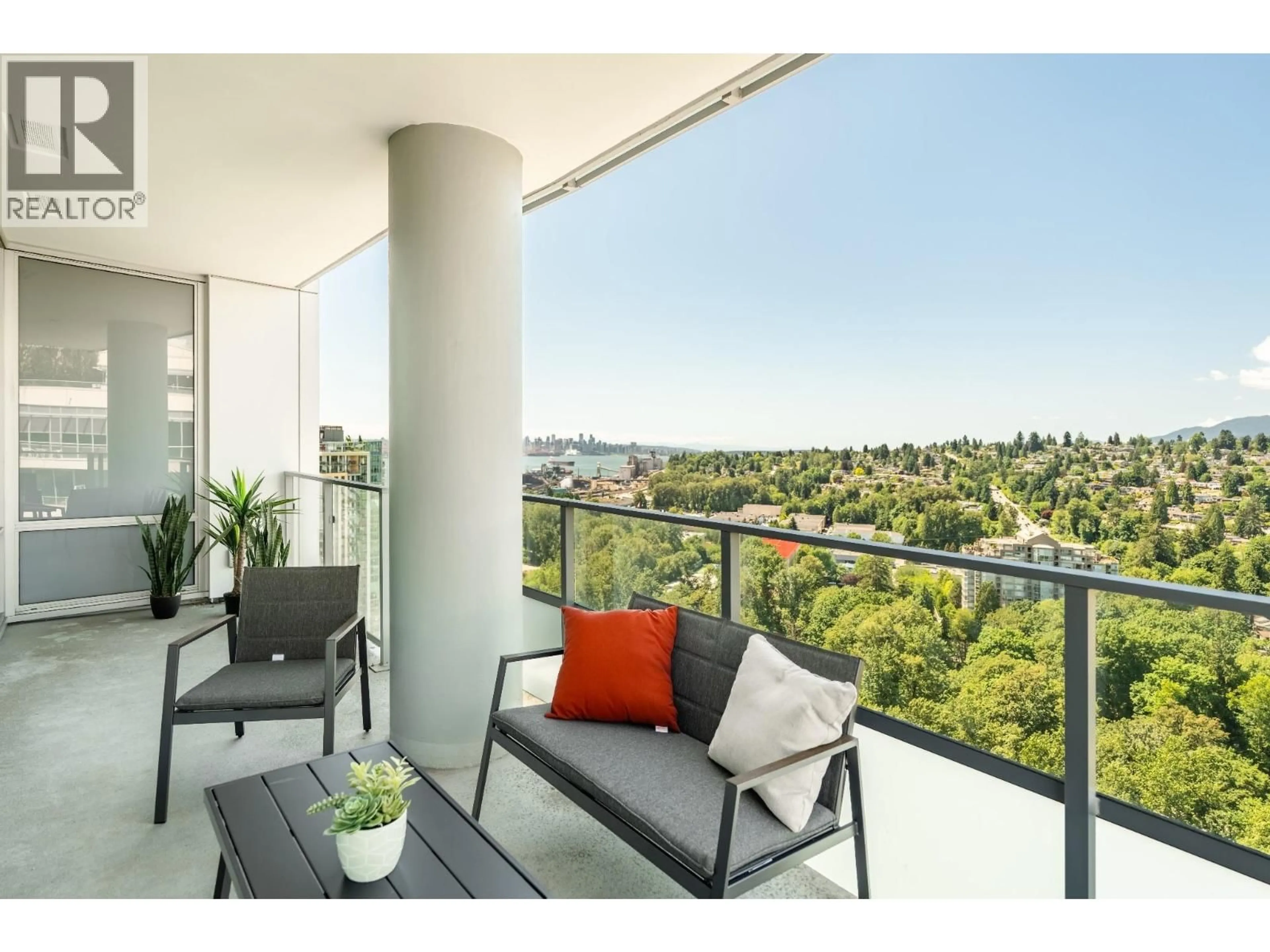 Balcony in the apartment, water/lake/river/ocean view for 2801 - 1500 FERN STREET, North Vancouver British Columbia V7J0E6
