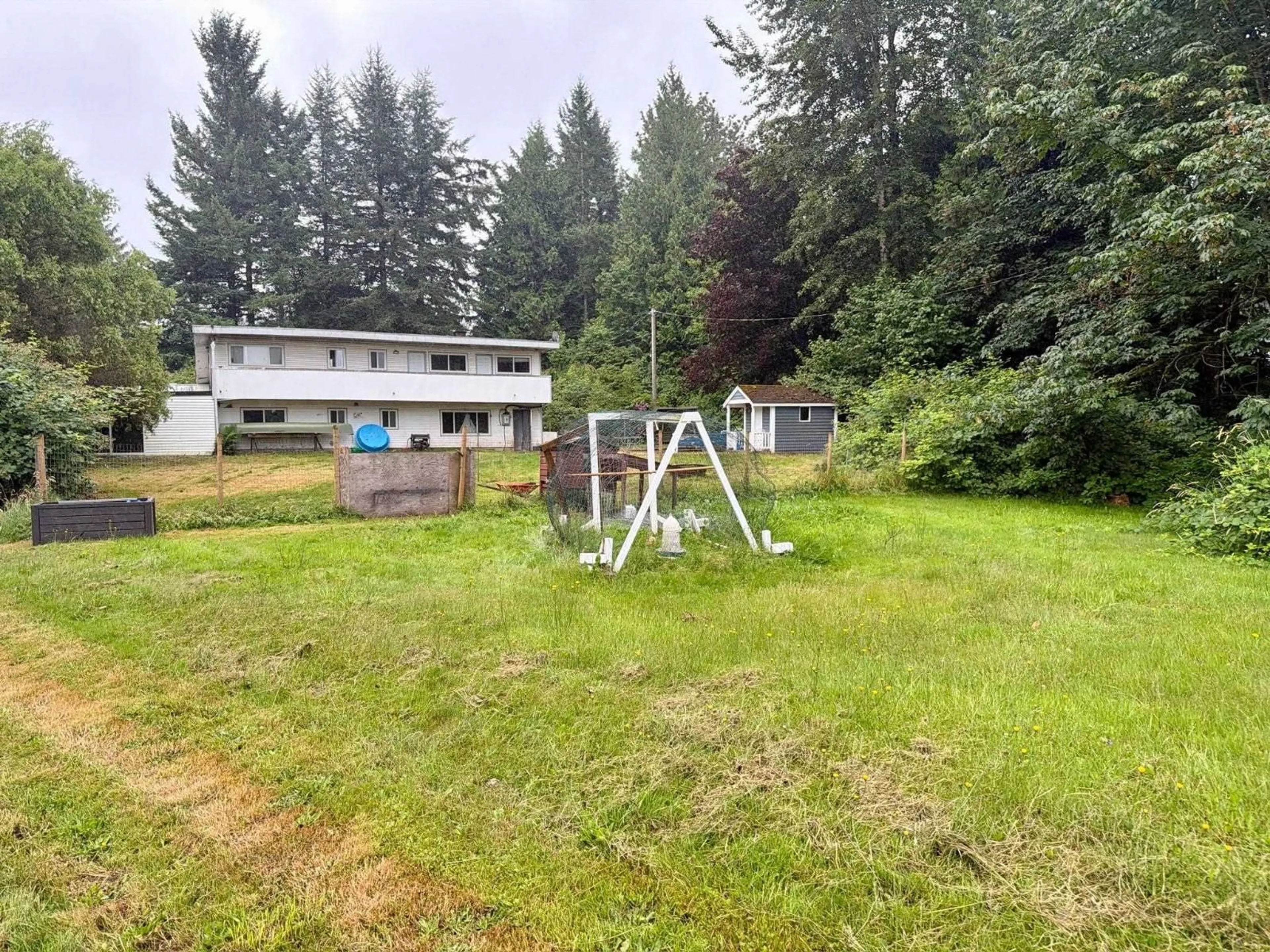 A pic from outside/outdoor area/front of a property/back of a property/a pic from drone, unknown for 30117 HARRIS ROAD, Abbotsford British Columbia V4X1V6