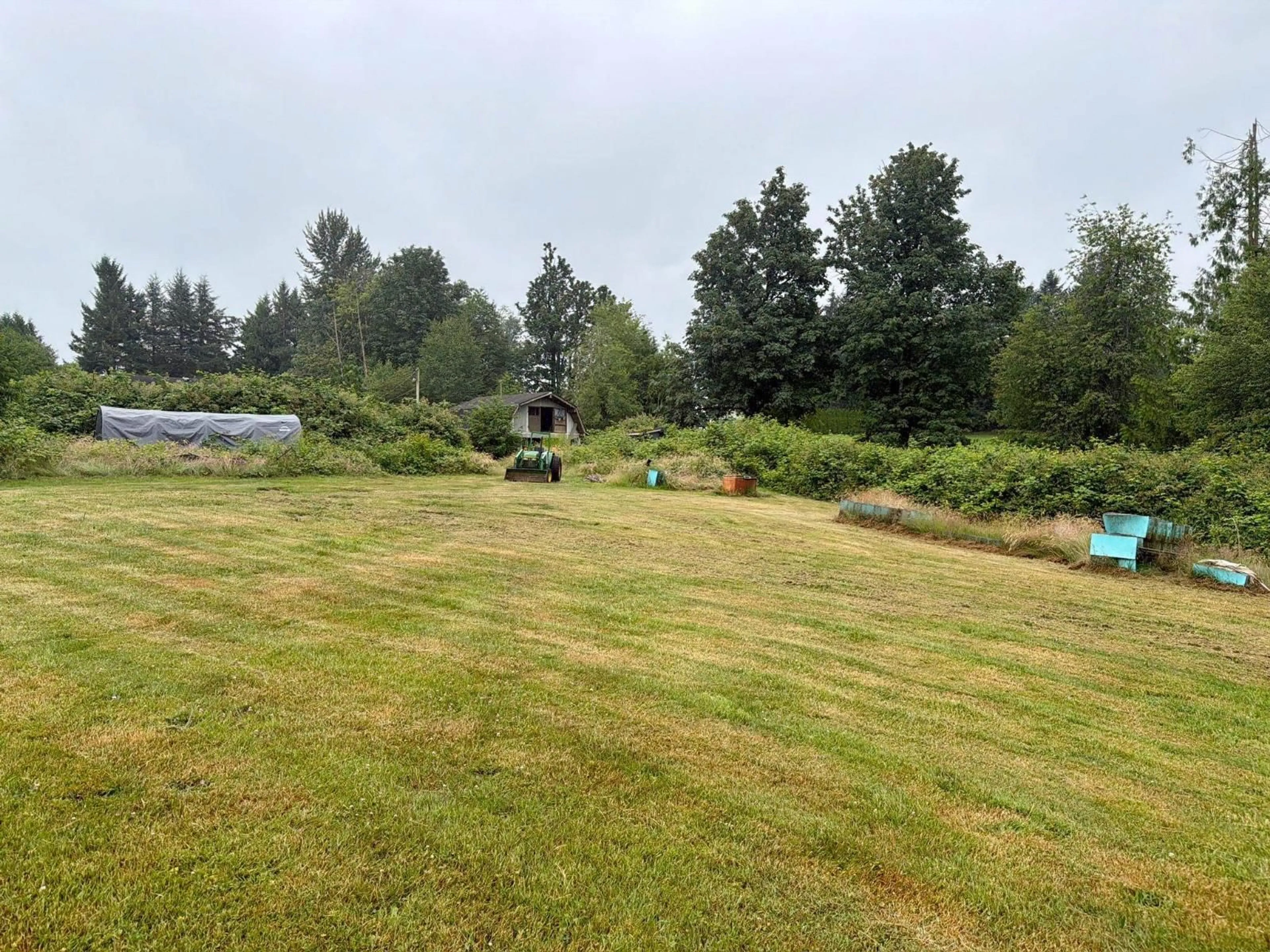 A pic from outside/outdoor area/front of a property/back of a property/a pic from drone, unknown for 30117 HARRIS ROAD, Abbotsford British Columbia V4X1V6