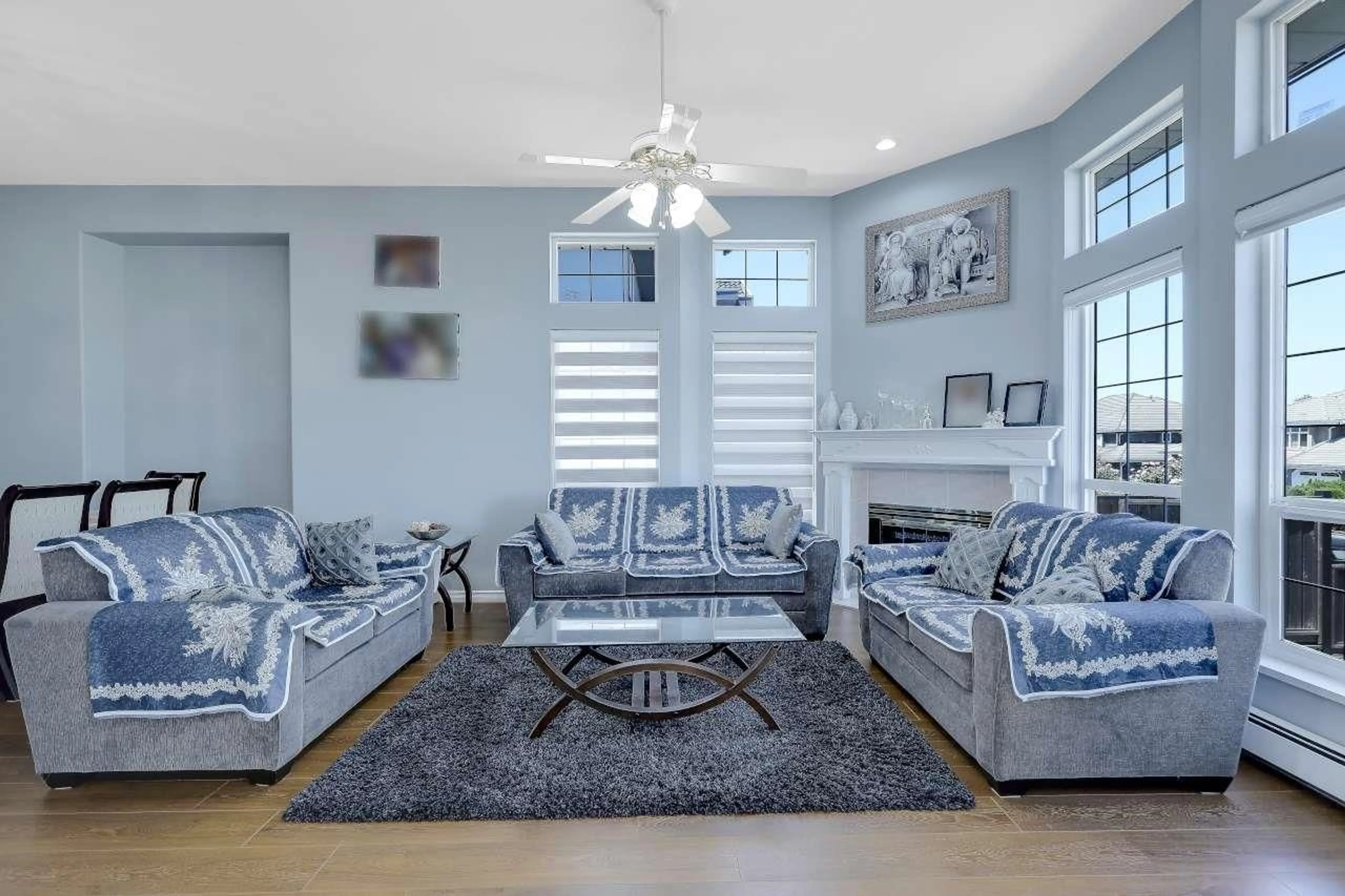 Living room with furniture, unknown for 12242 98A AVENUE, Surrey British Columbia V3V7S5