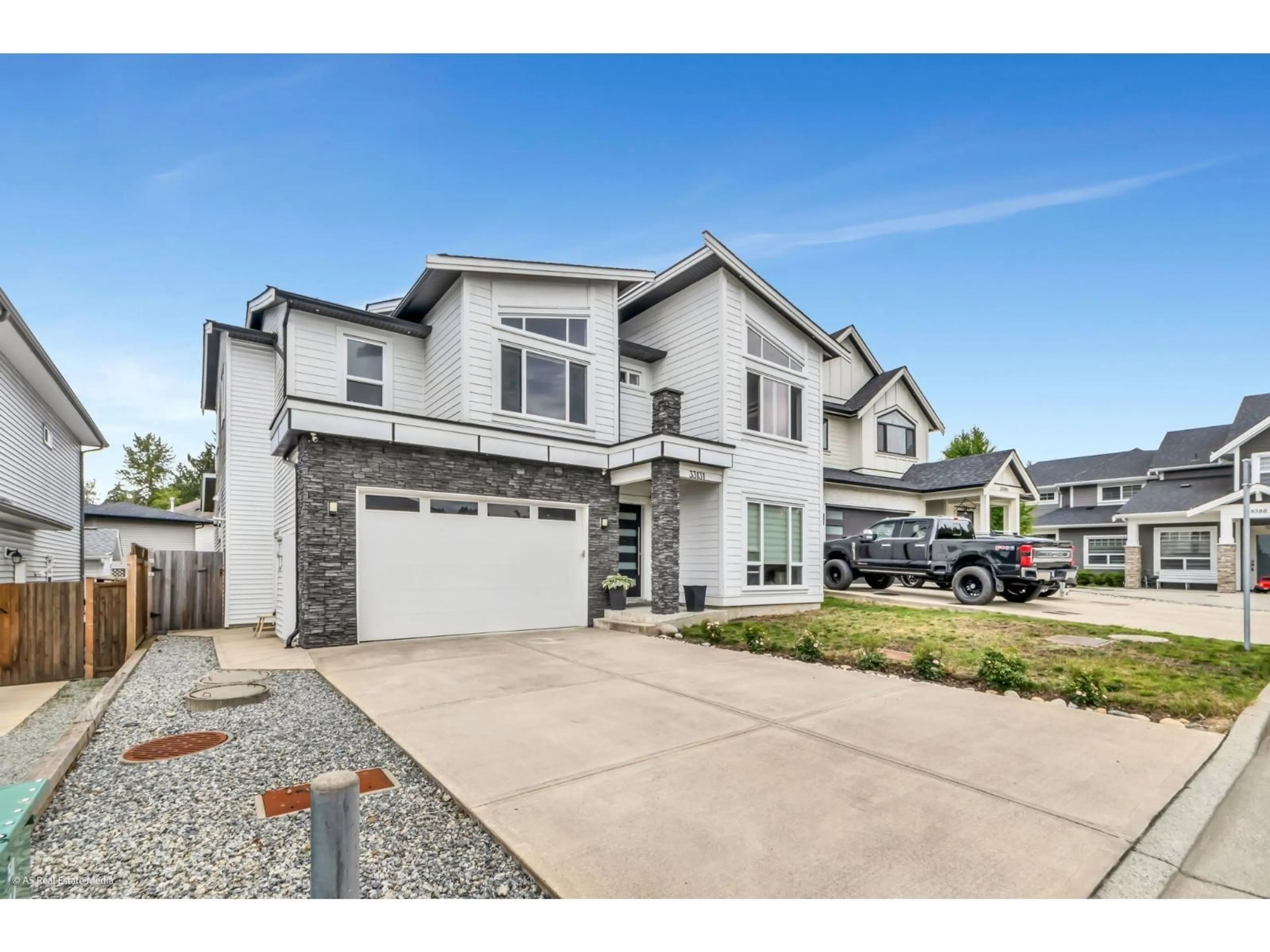 Home with brick exterior material, street for 33131 BENEDICT BOULEVARD, Mission British Columbia V2V0H1