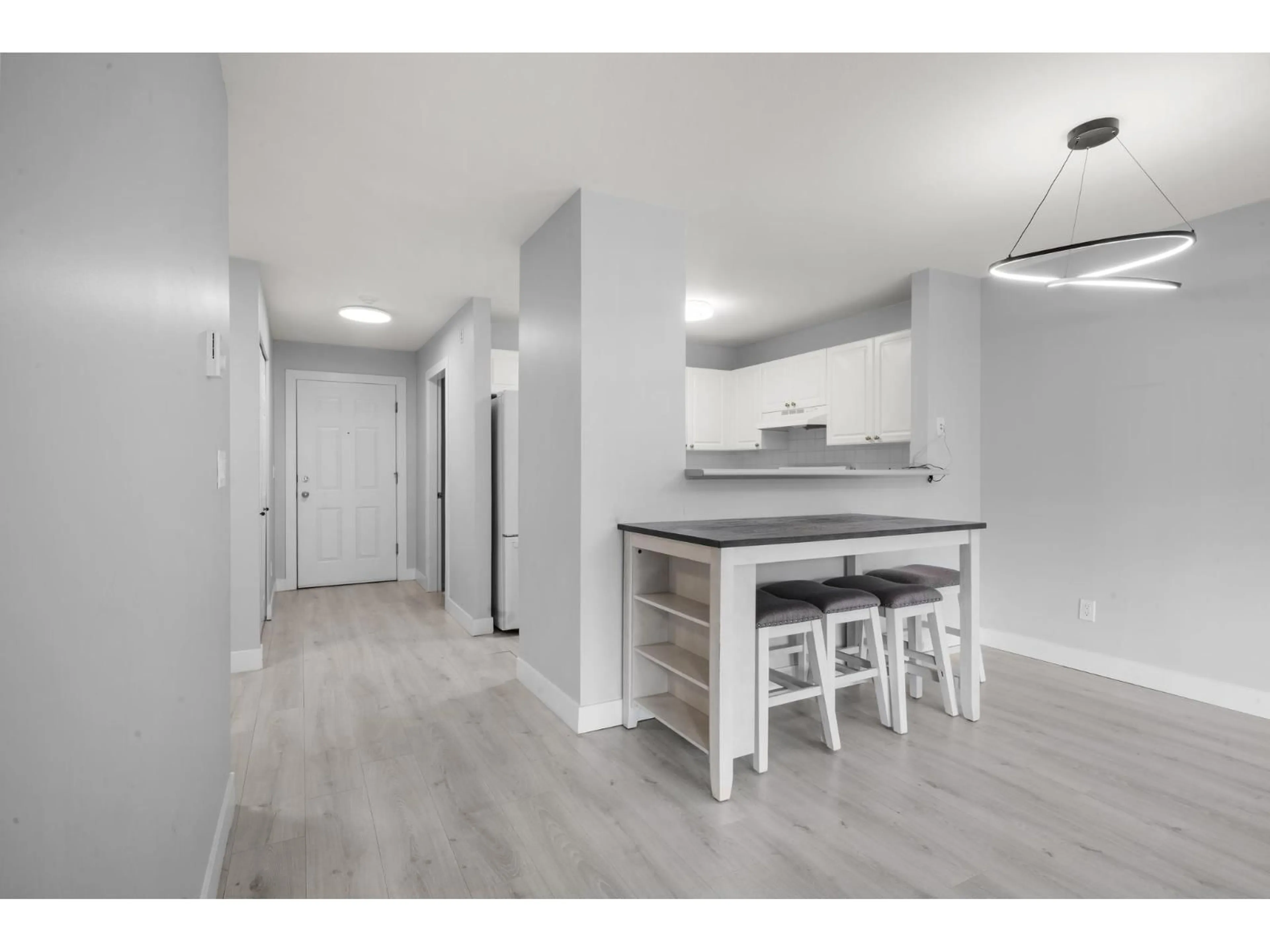 Open concept kitchen, unknown for 205 - 13680 84 AVENUE, Surrey British Columbia V3W0T6