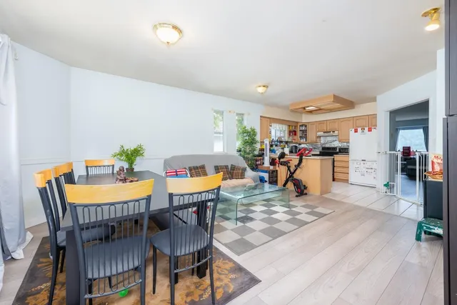 11579 SURREY ROAD, Surrey 5