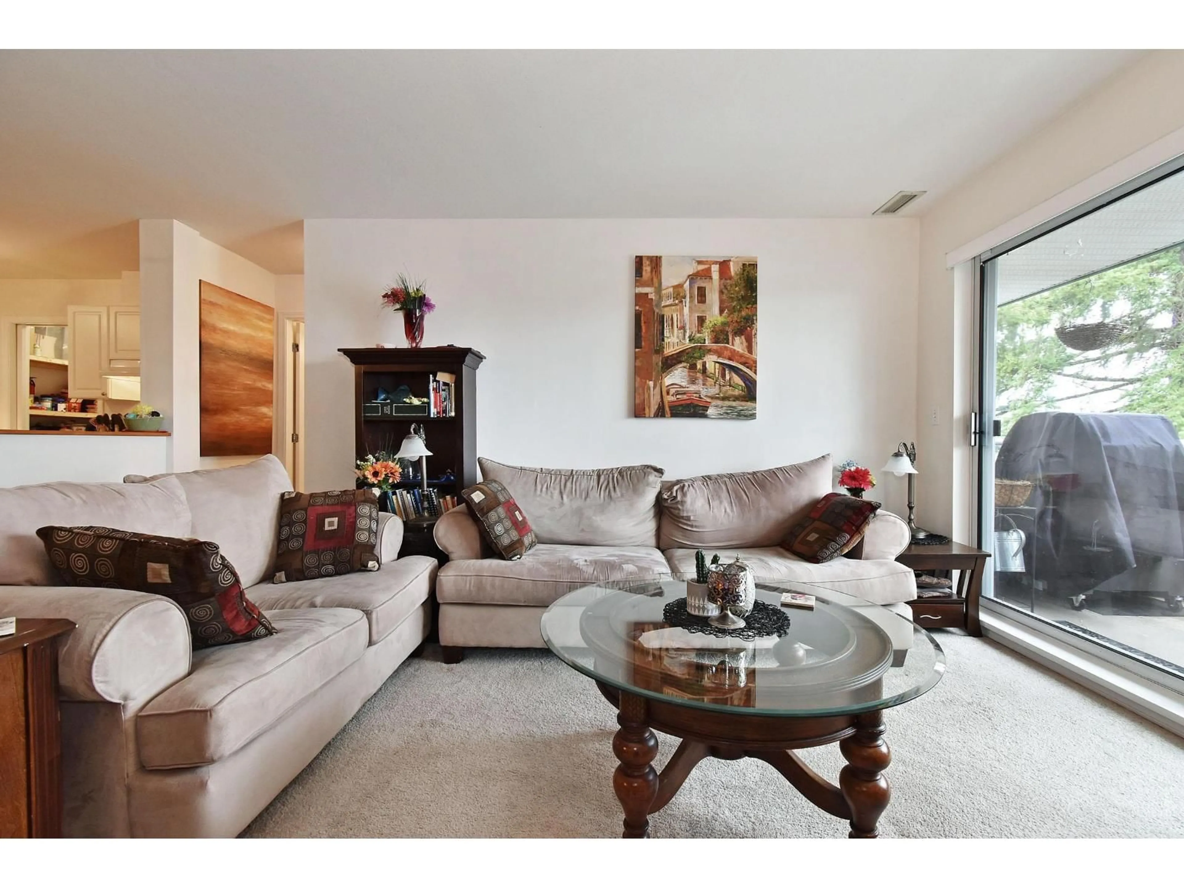 Living room with furniture, unknown for 448 - 2750 FAIRLANE STREET, Abbotsford British Columbia V2S7K9