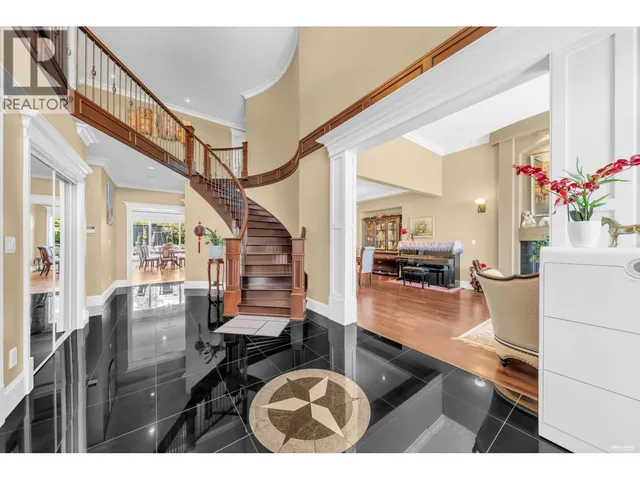 717 SHAW AVENUE, Coquitlam 2
