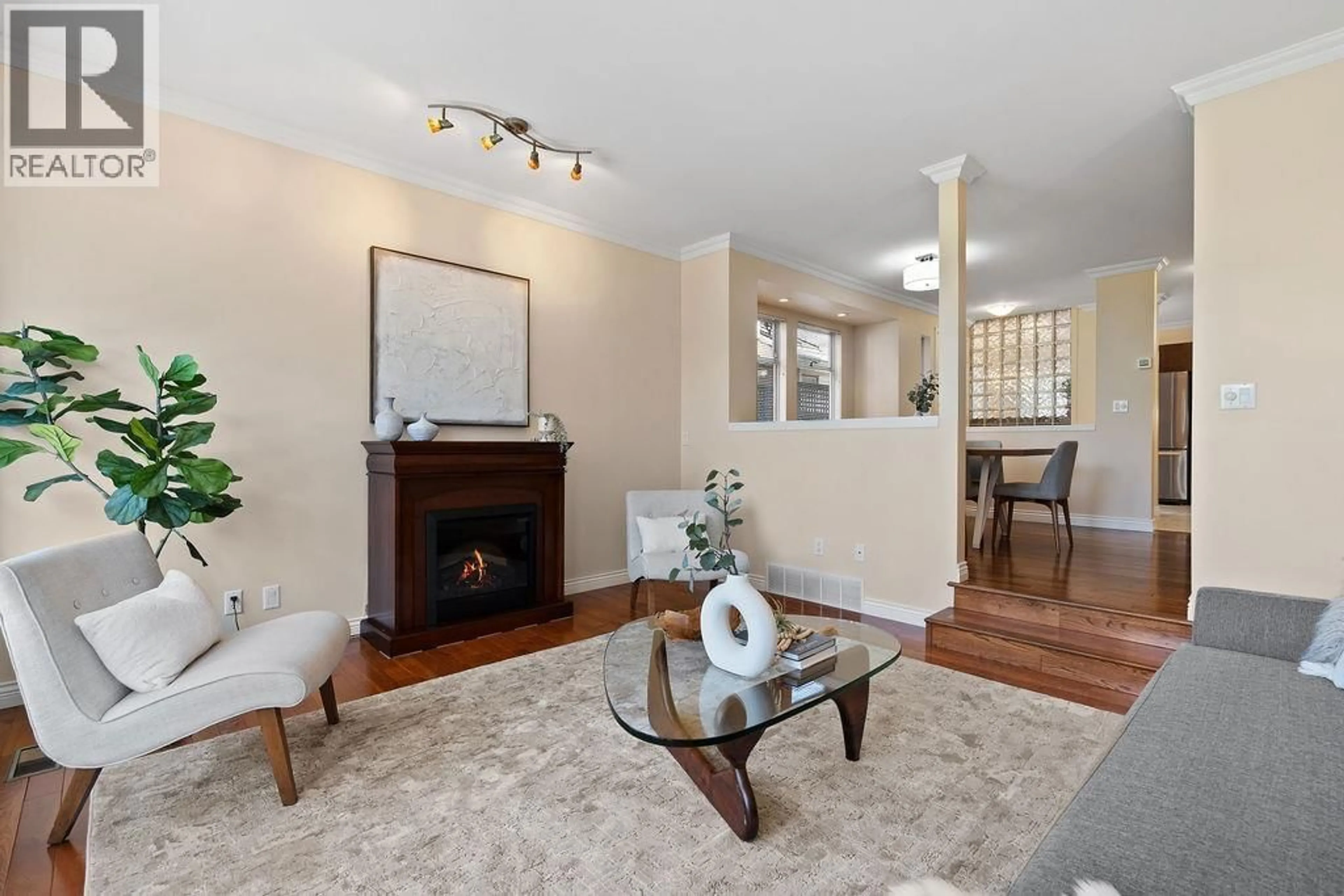 Living room with furniture, unknown for 1 - 230 KEITH ROAD, North Vancouver British Columbia V7L1V5