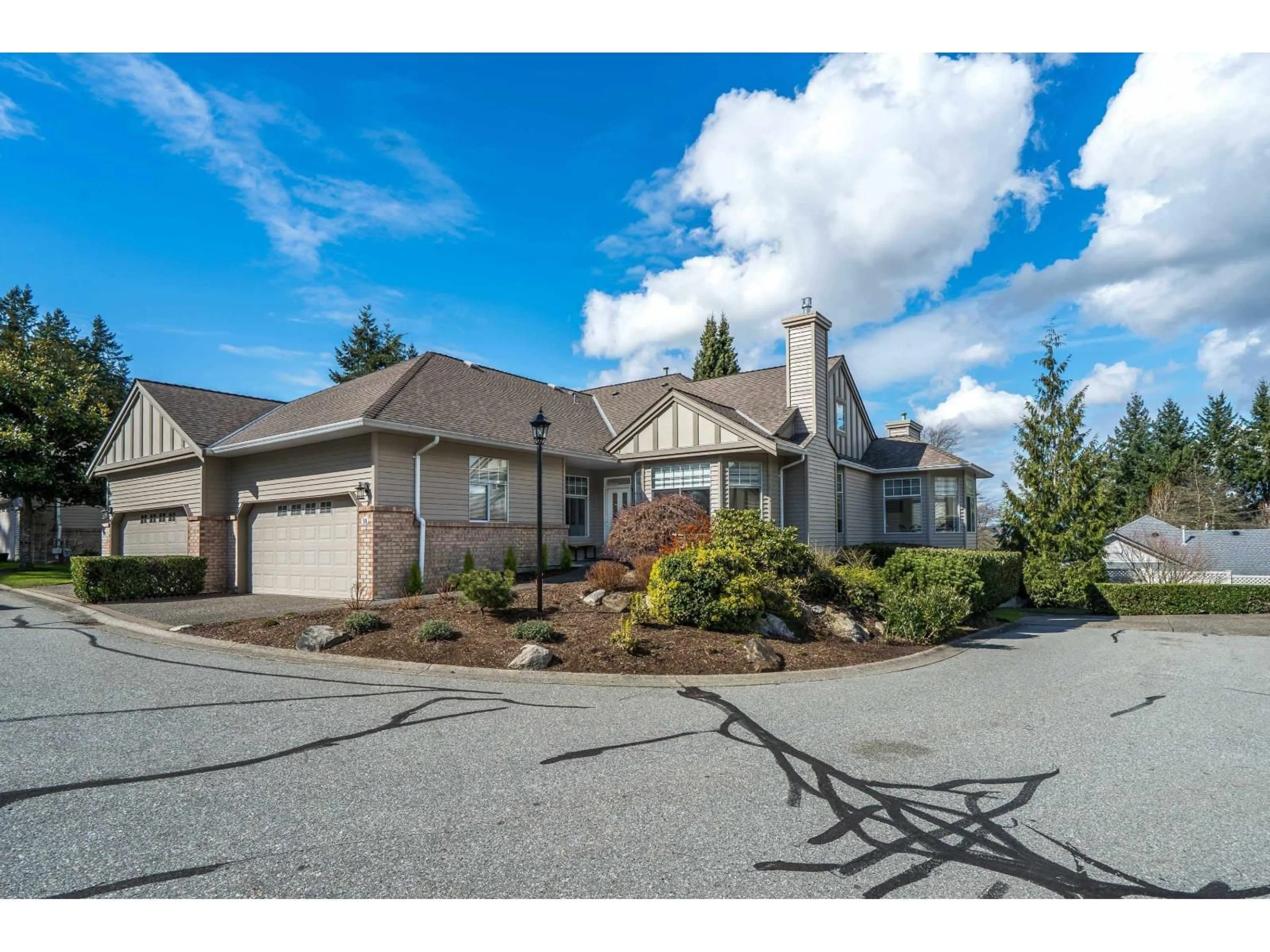A pic from outside/outdoor area/front of a property/back of a property/a pic from drone, unknown for 98 - 2533 152 STREET, Surrey British Columbia V4P1N4