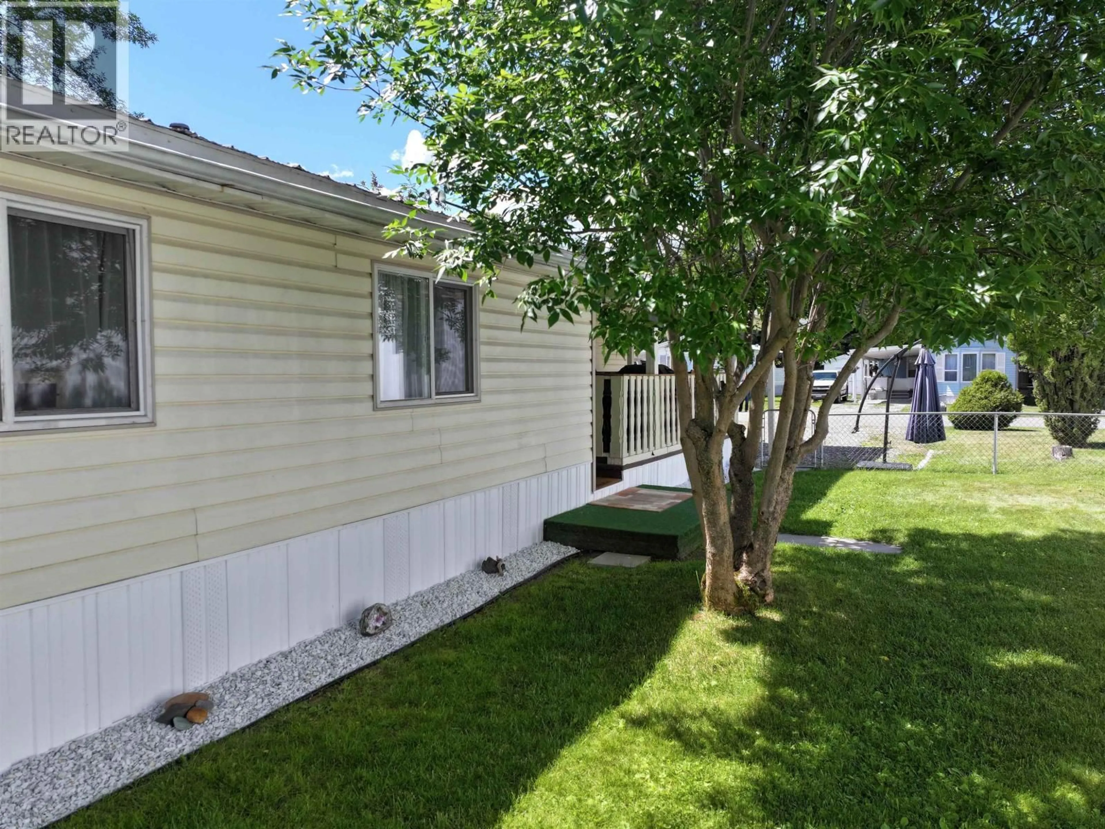Home with vinyl exterior material, street for 7 - 2610 RICHARDSON ROAD, Quesnel British Columbia V2J4R7