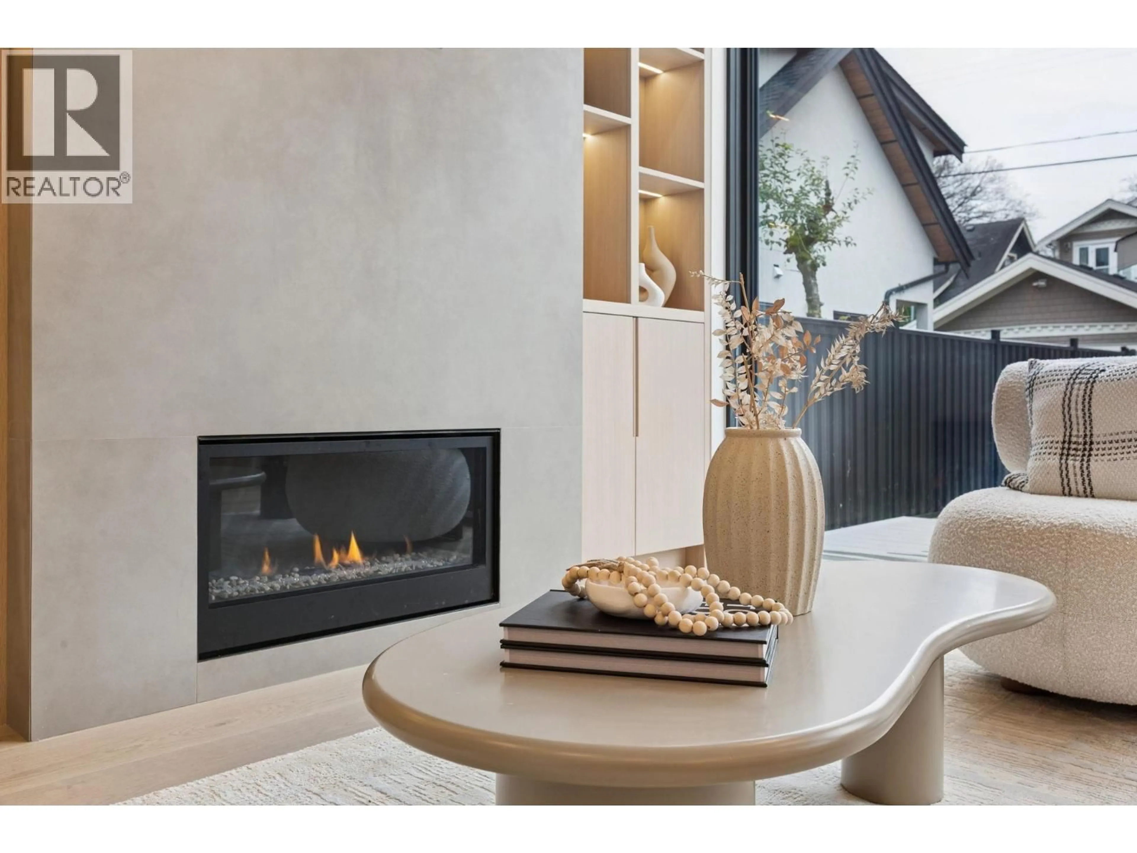 Unknown for 2 - 448 20TH AVENUE, Vancouver British Columbia V5Y2C8