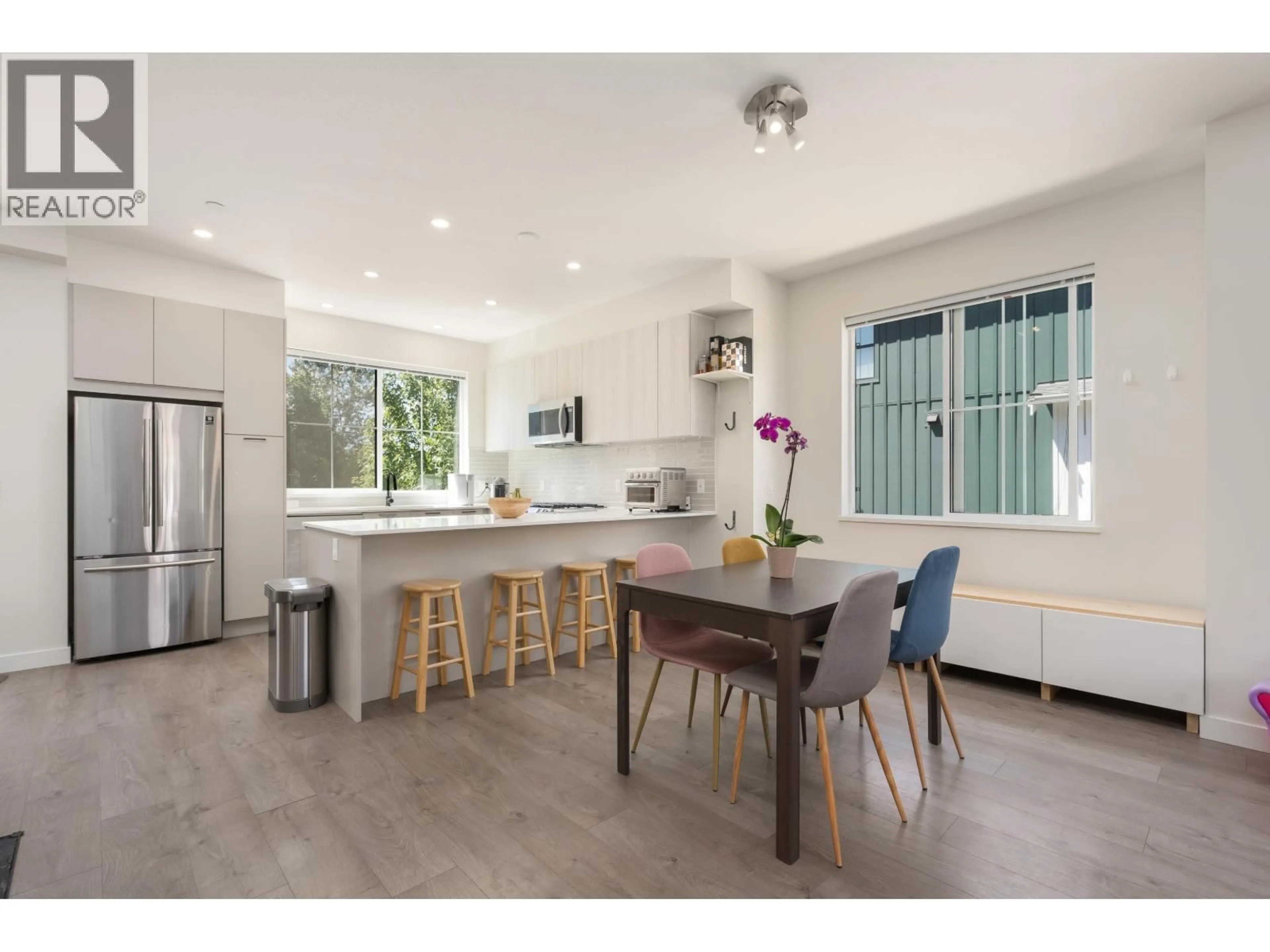 Open concept kitchen, unknown for 82 - 488 FURNESS STREET, New Westminster British Columbia V3M0M1