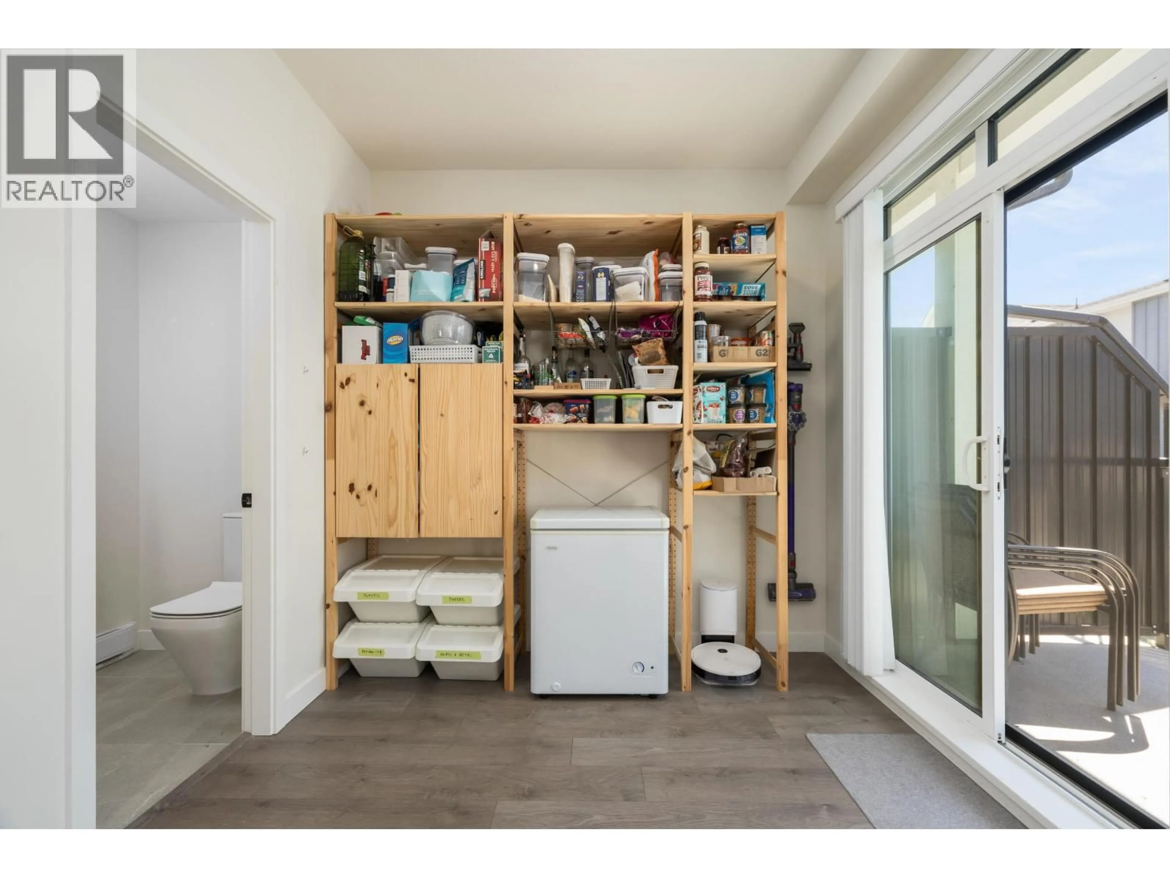 Laundry room for 82 - 488 FURNESS STREET, New Westminster British Columbia V3M0M1