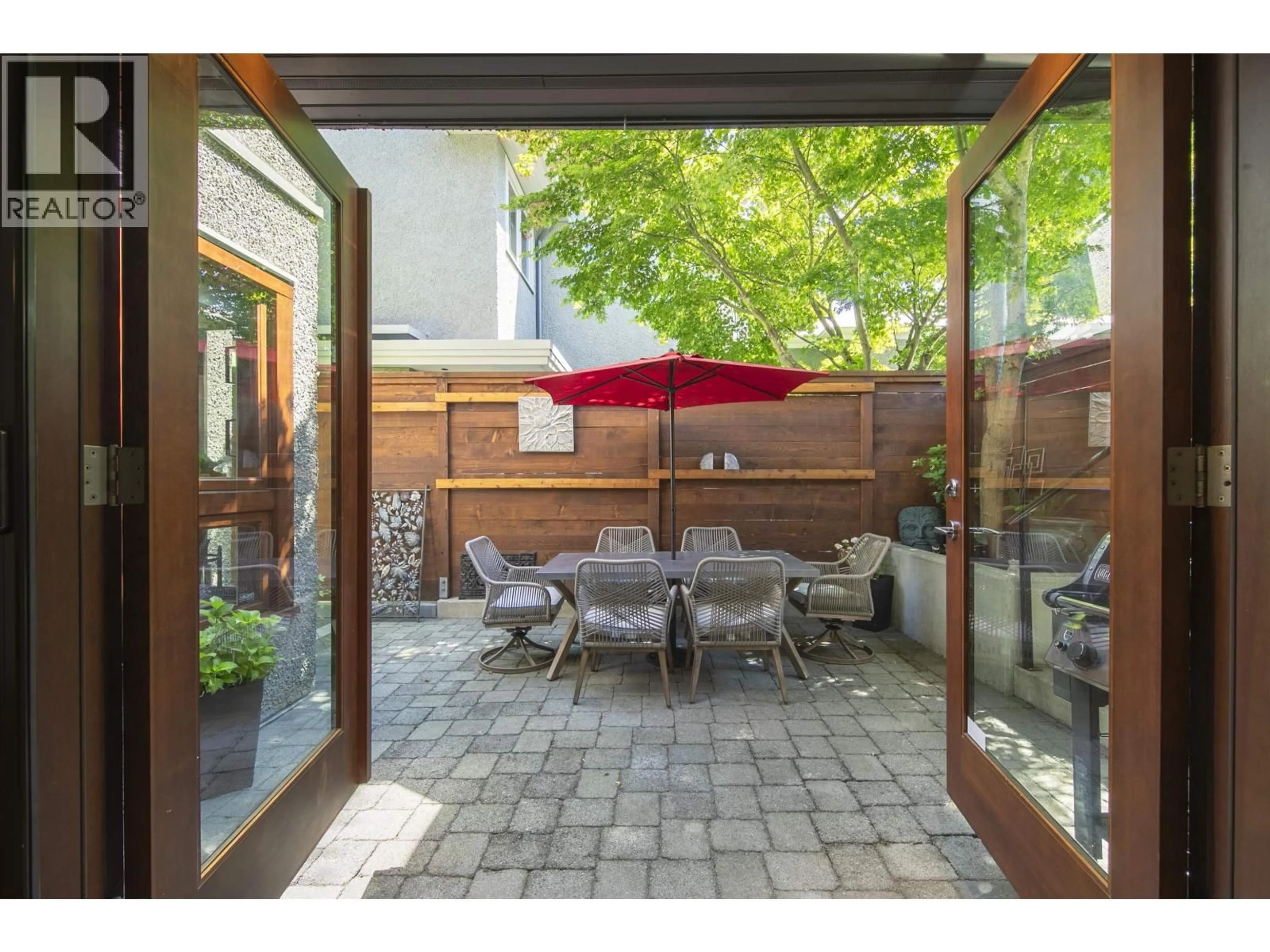 Patio, street for 5912 CHANCELLOR BOULEVARD, Vancouver British Columbia V6T0A1