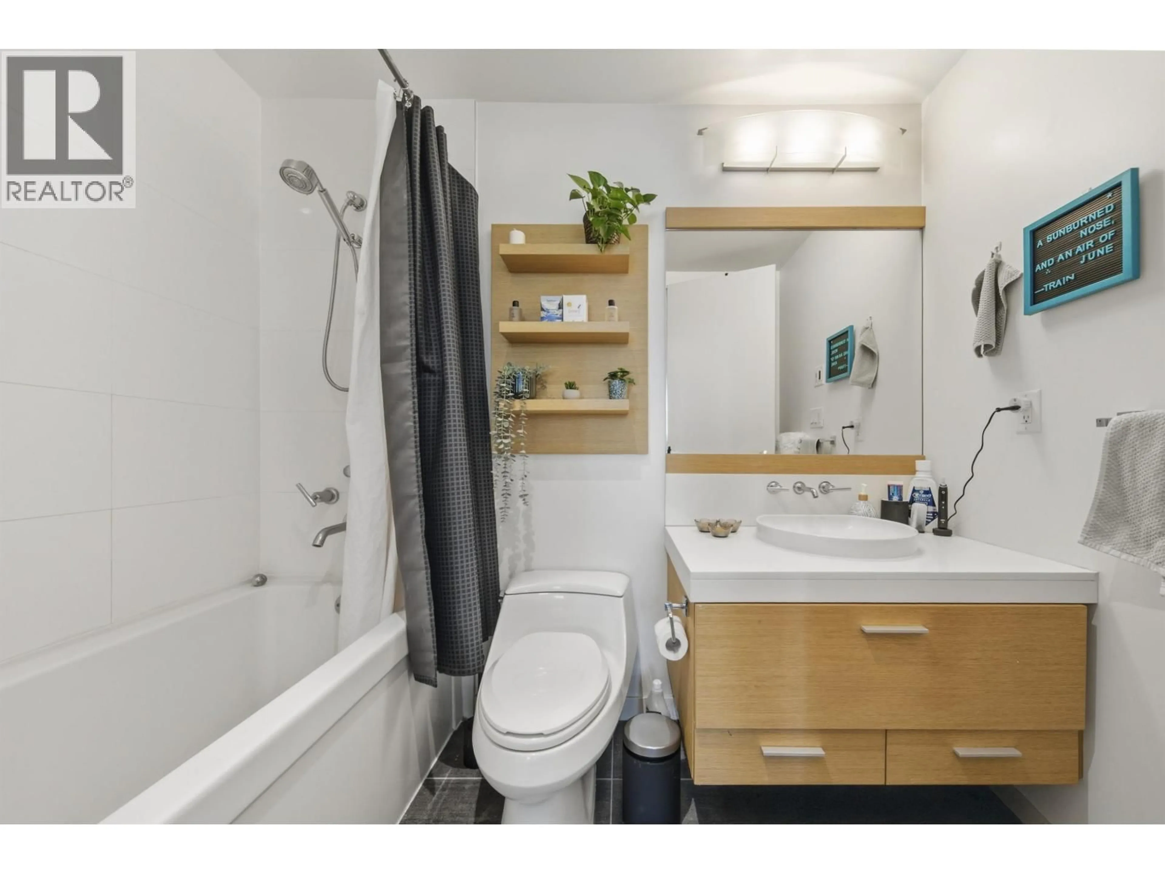 Standard bathroom, unknown for 403 - 2528 MAPLE STREET, Vancouver British Columbia V6J0B5