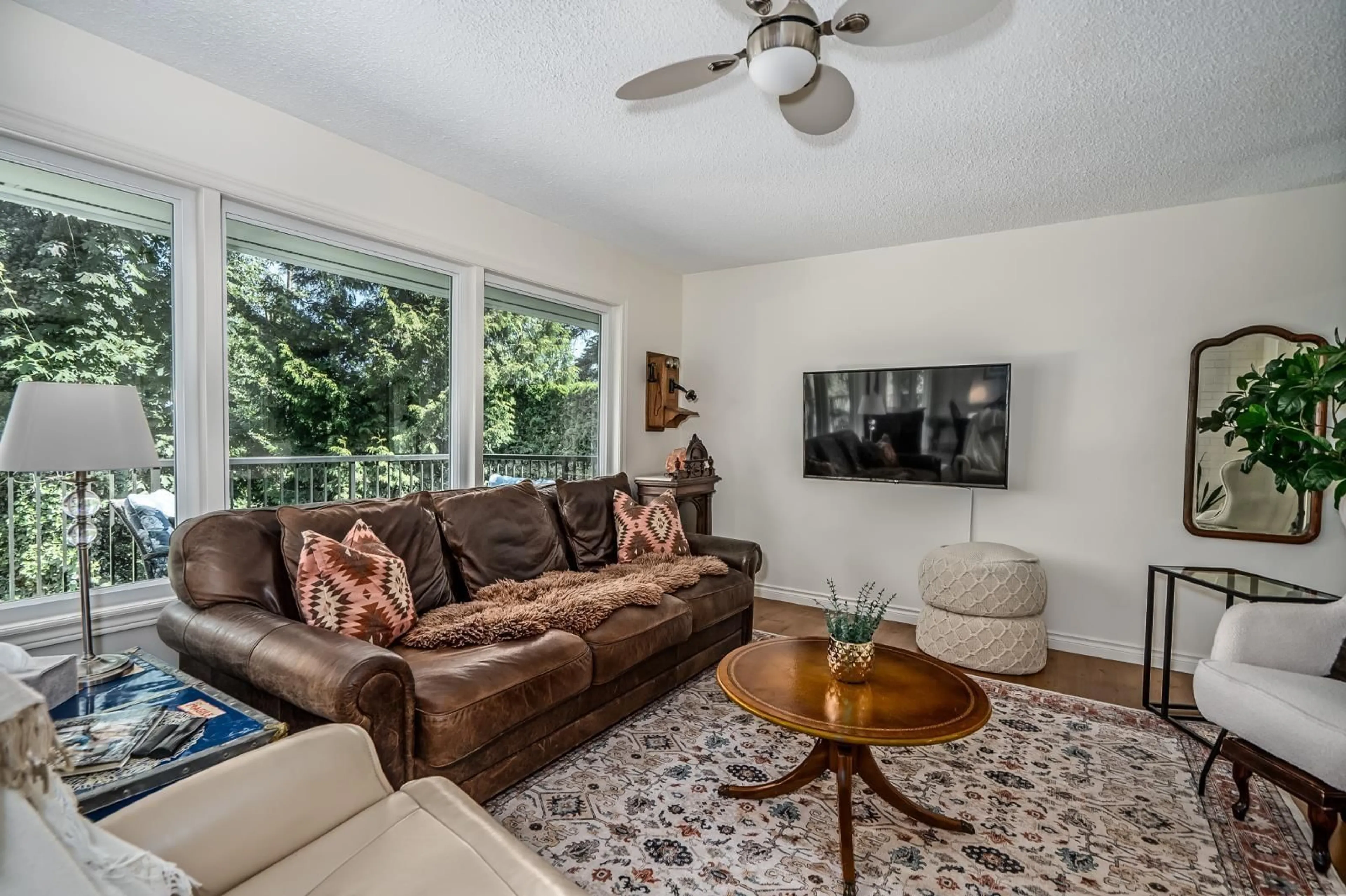 Living room with furniture, unknown for 34899 HIGH DRIVE, Abbotsford British Columbia V2S2X7