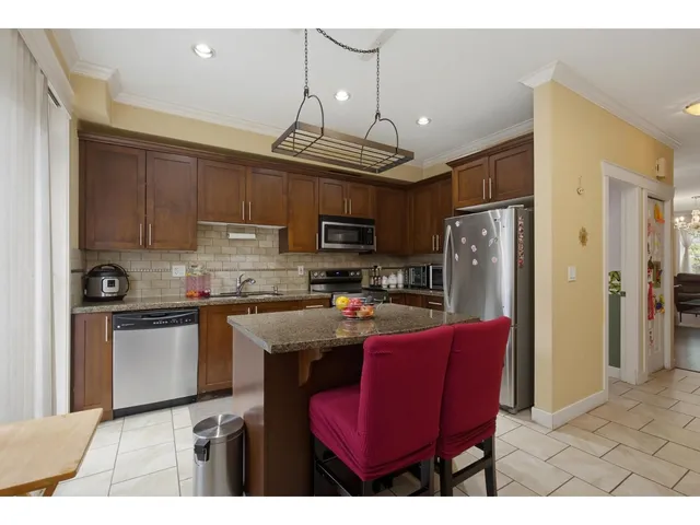 11 - 5623 TESKEY WAY, Chilliwack 5