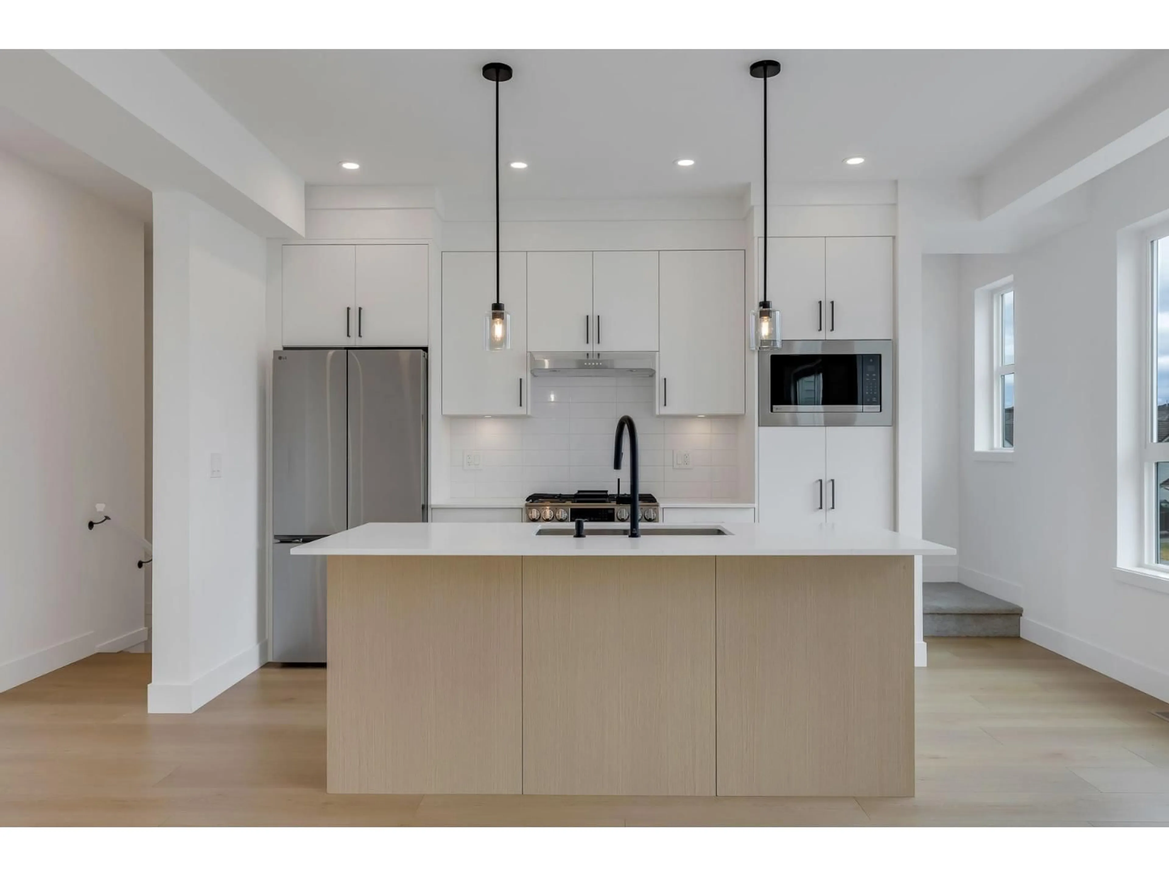 Open concept kitchen, unknown for 22 - 30501 ROBIN DRIVE, Abbotsford British Columbia V2T0M5