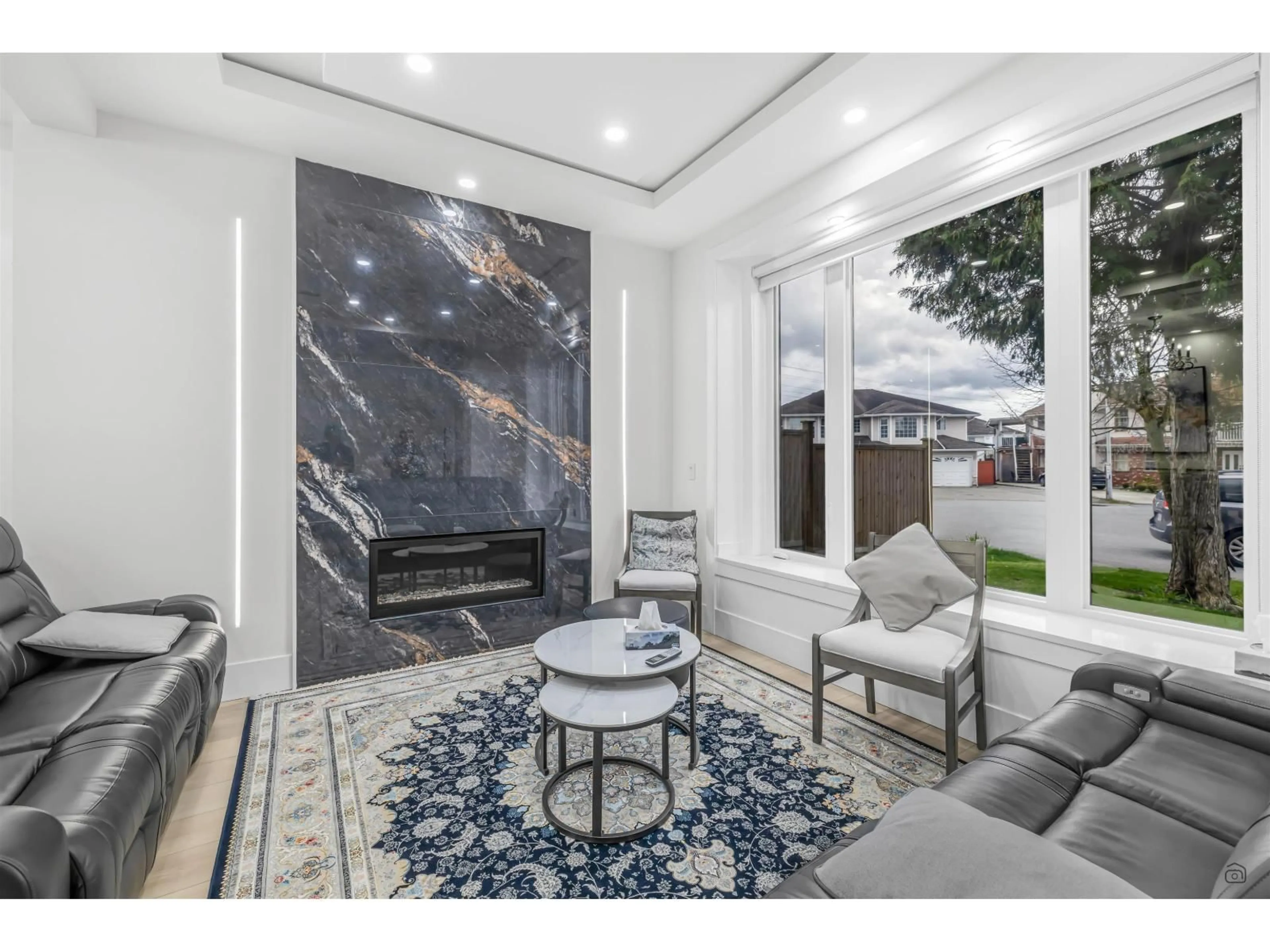 Unknown for 12525 75A AVENUE, Surrey British Columbia V3W0M3