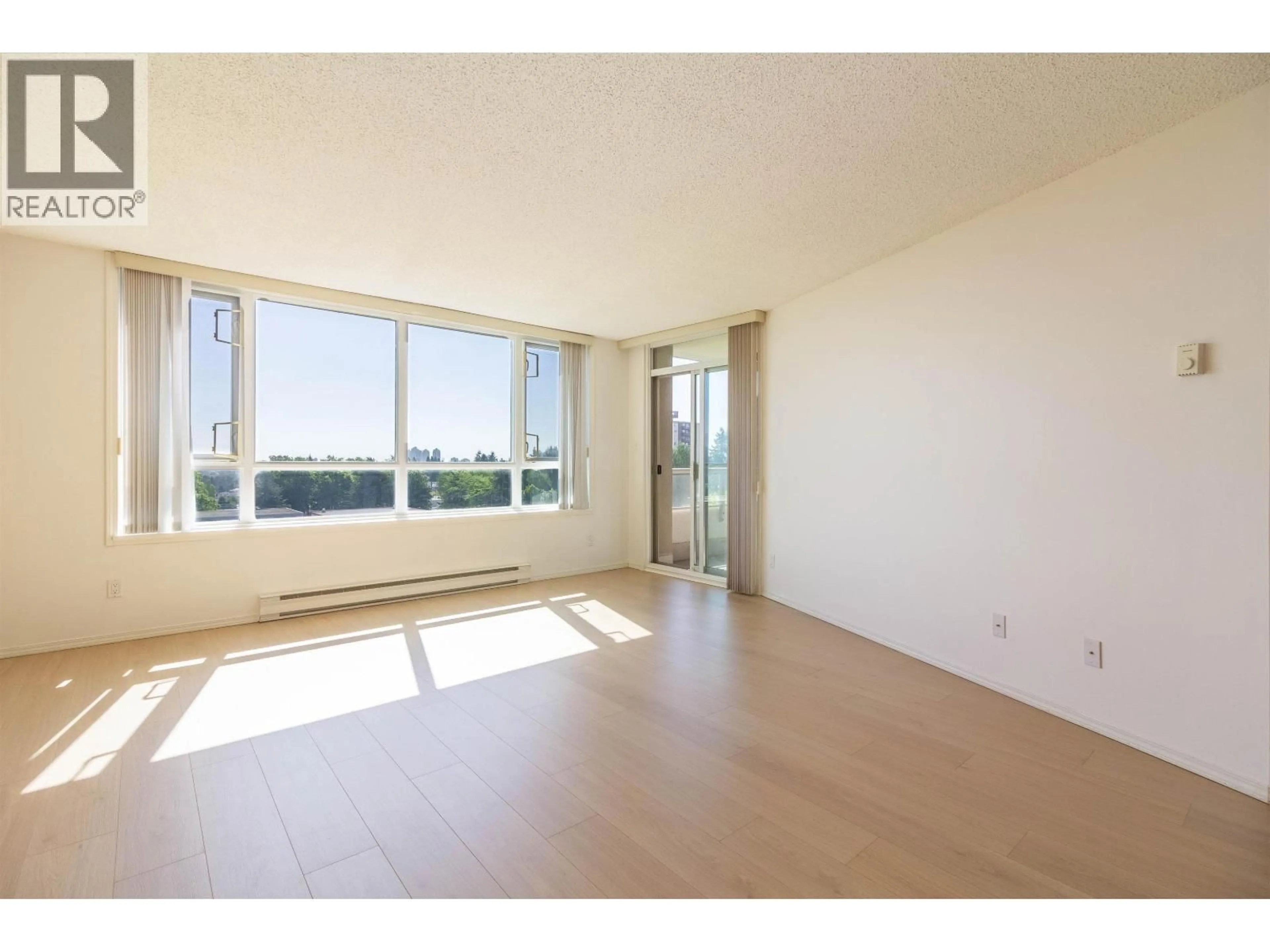 A pic of a room for 907 - 6055 NELSON AVENUE, Burnaby British Columbia V5H4L4