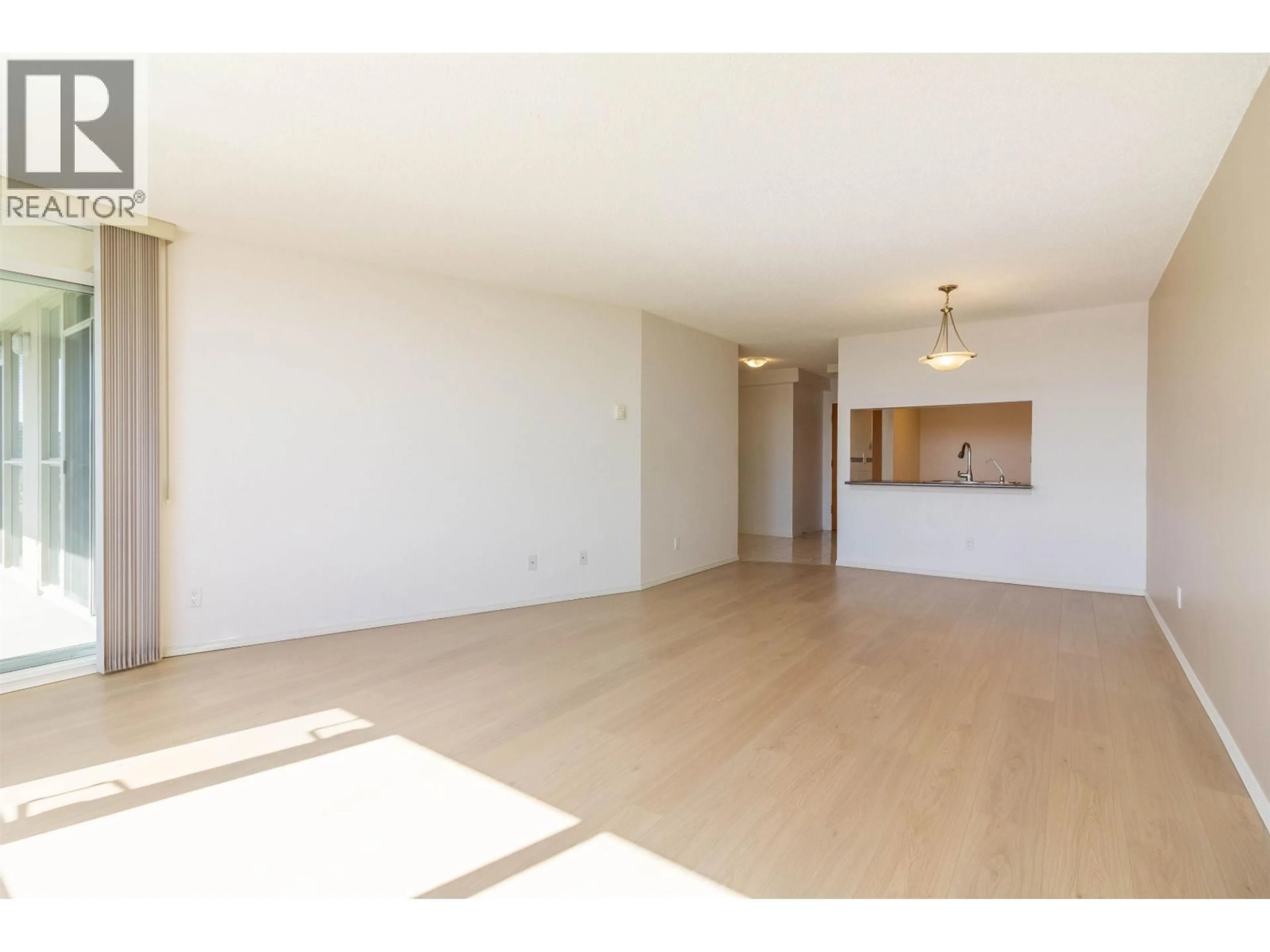 A pic of a room for 907 - 6055 NELSON AVENUE, Burnaby British Columbia V5H4L4