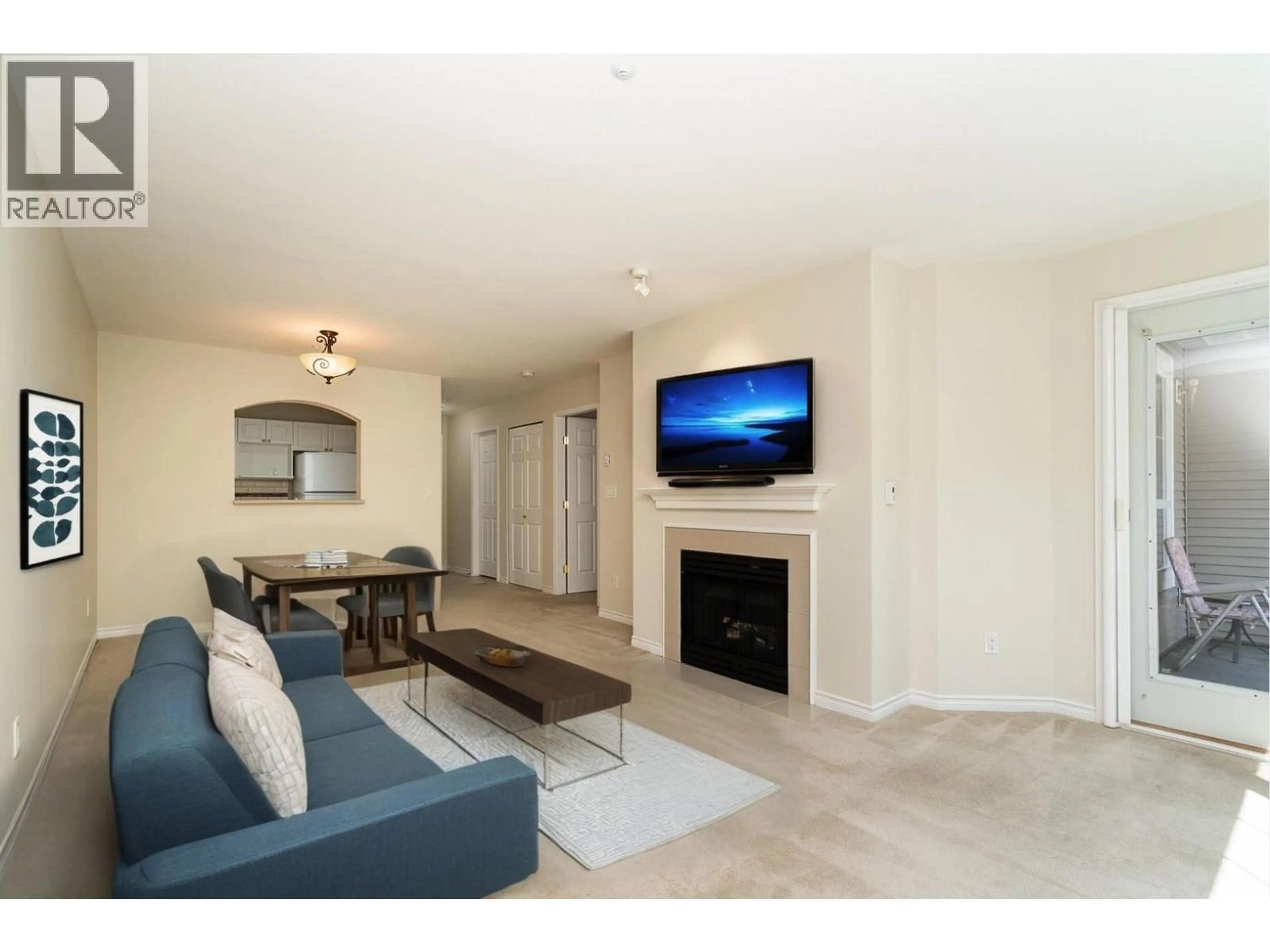 Living room with furniture, unknown for 137 - 2980 PRINCESS CRESCENT, Coquitlam British Columbia V3B7R4