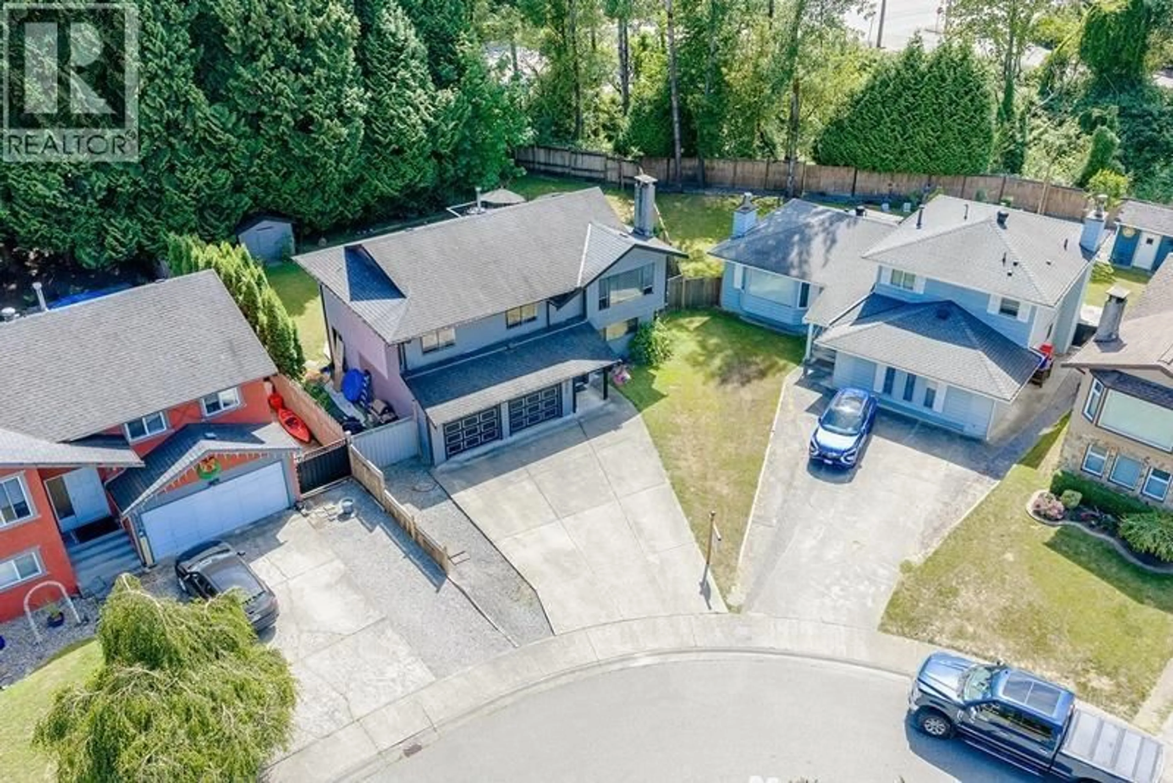 A pic from outside/outdoor area/front of a property/back of a property/a pic from drone, street for 20904 ROSEWOOD PLACE, Maple Ridge British Columbia V2X8N1