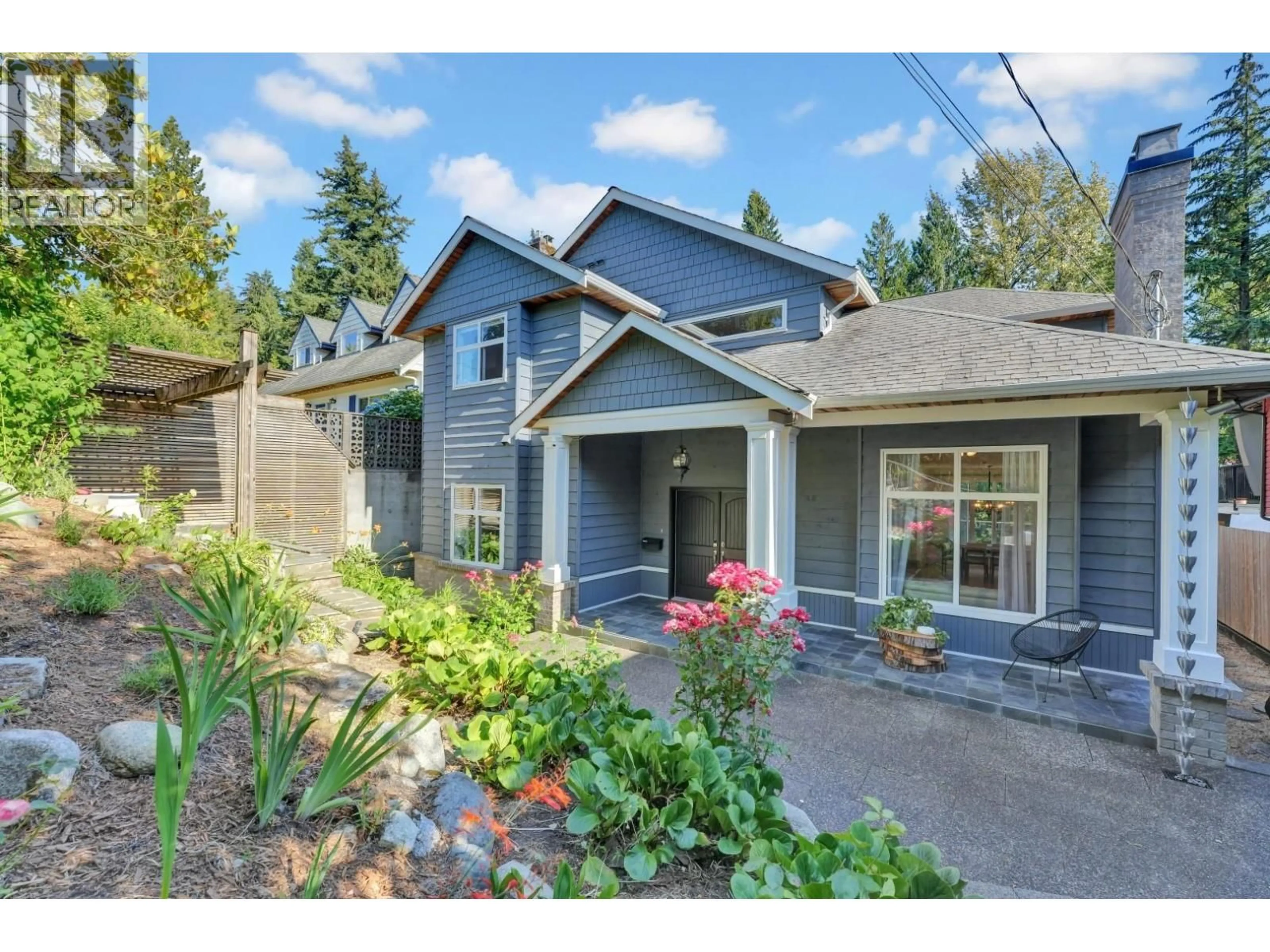 Home with vinyl exterior material, street for 425 TEMPE CRESCENT, North Vancouver British Columbia V7N1E7